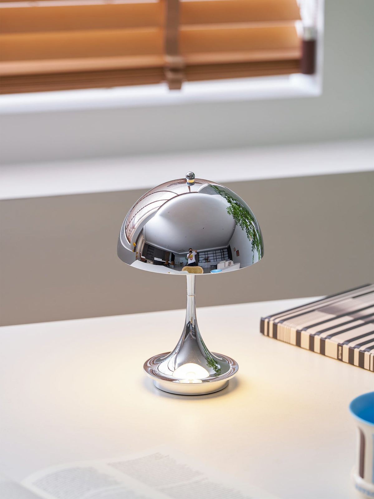 Geval Outdoor Table Lamp