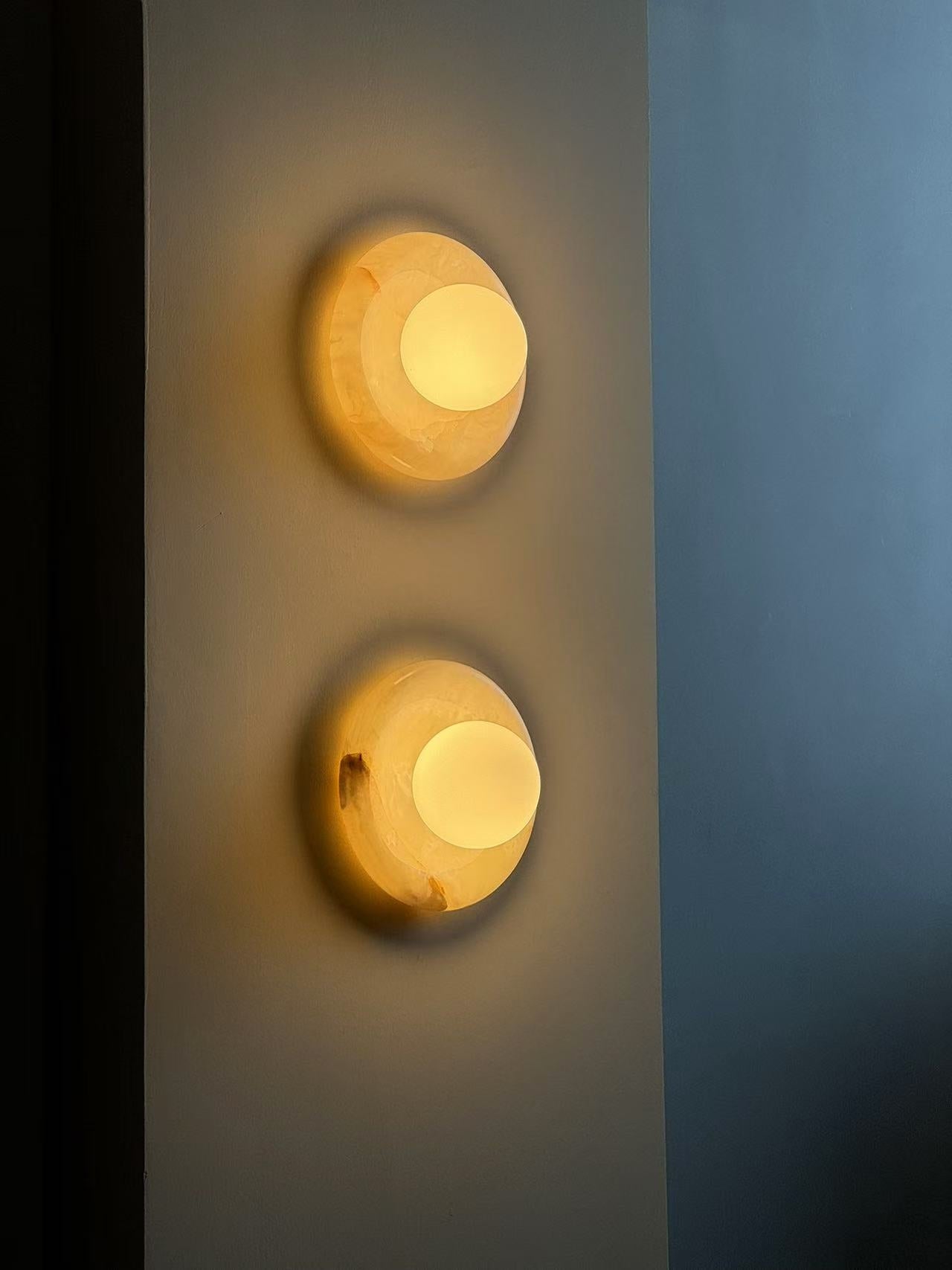 Lamaro Globe Wall Light