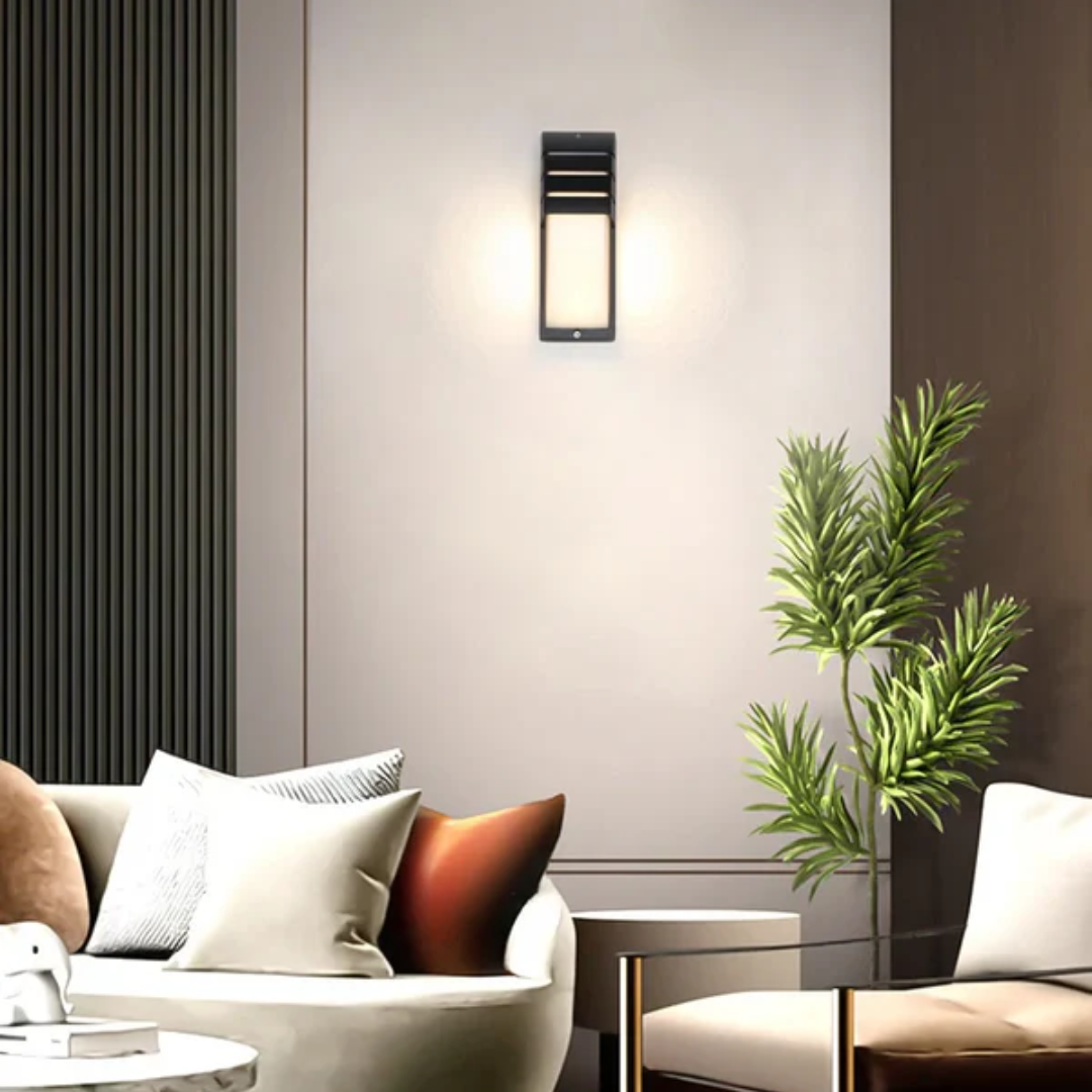 Arvexiva Outdoor Wall Light