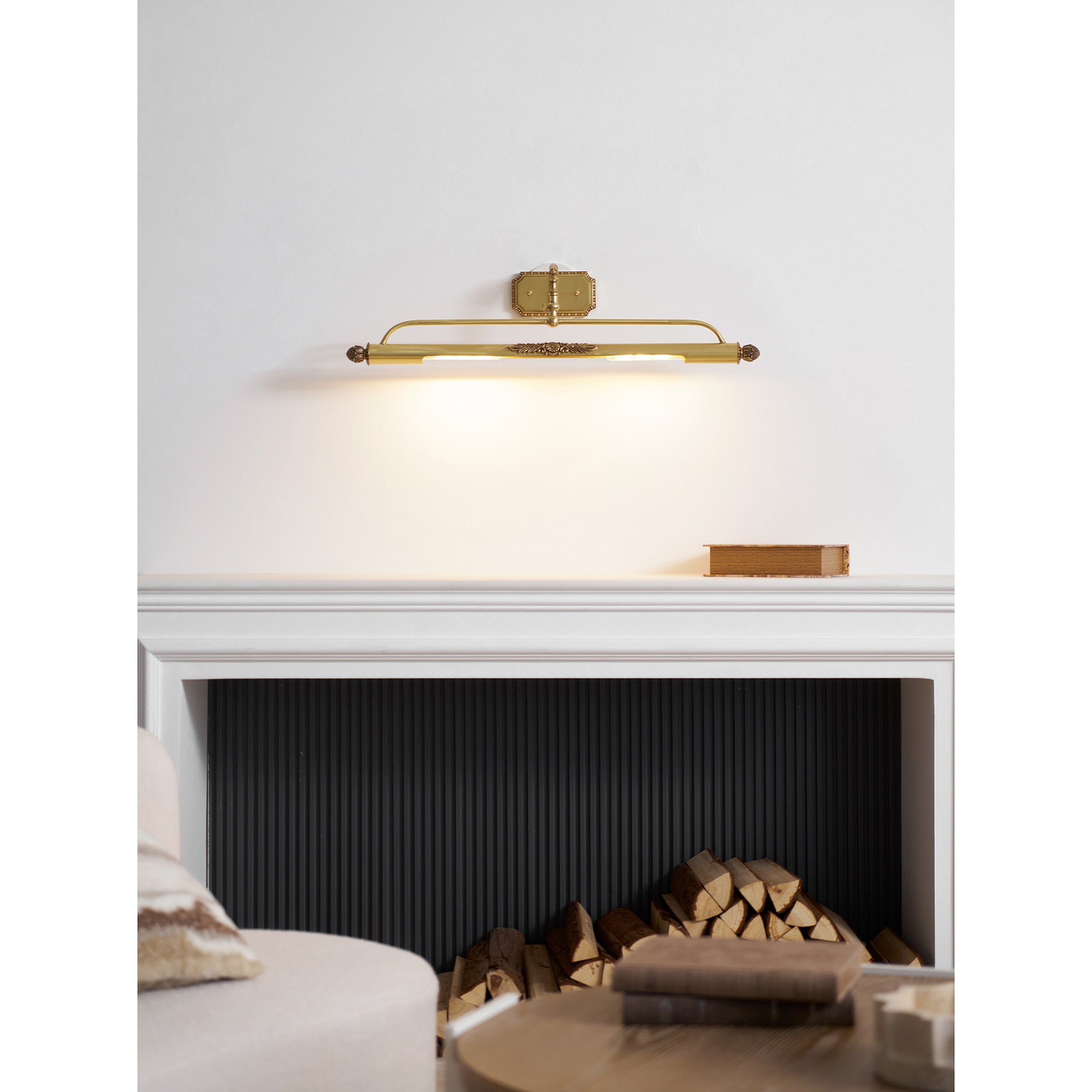 Armelella Gallery Wall Light