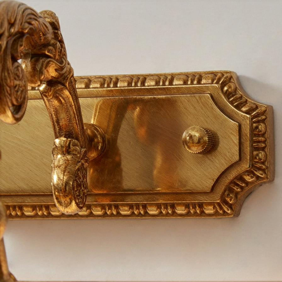 Armelella Gallery Wall Light