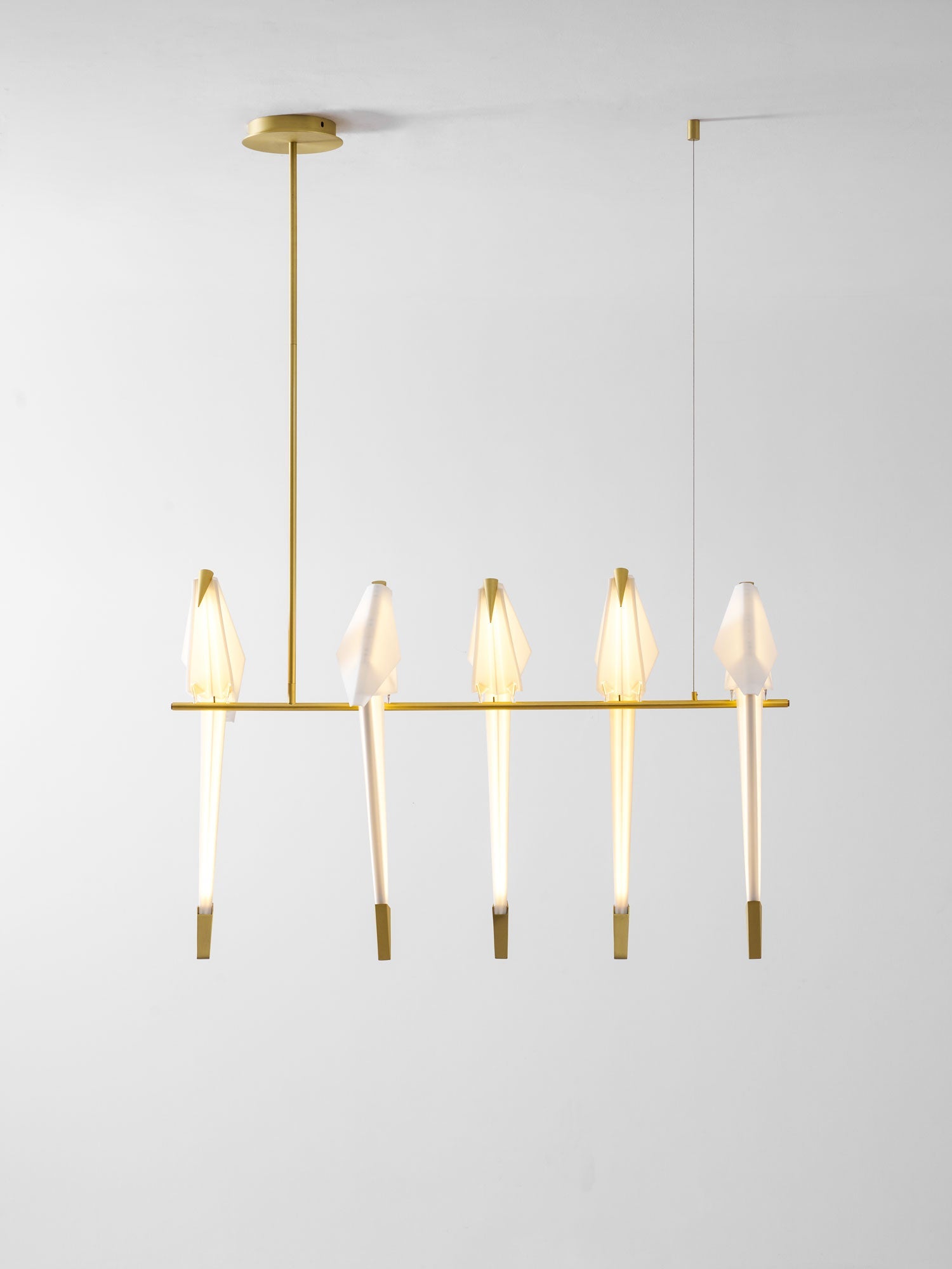 Tehiron Linear Chandelier