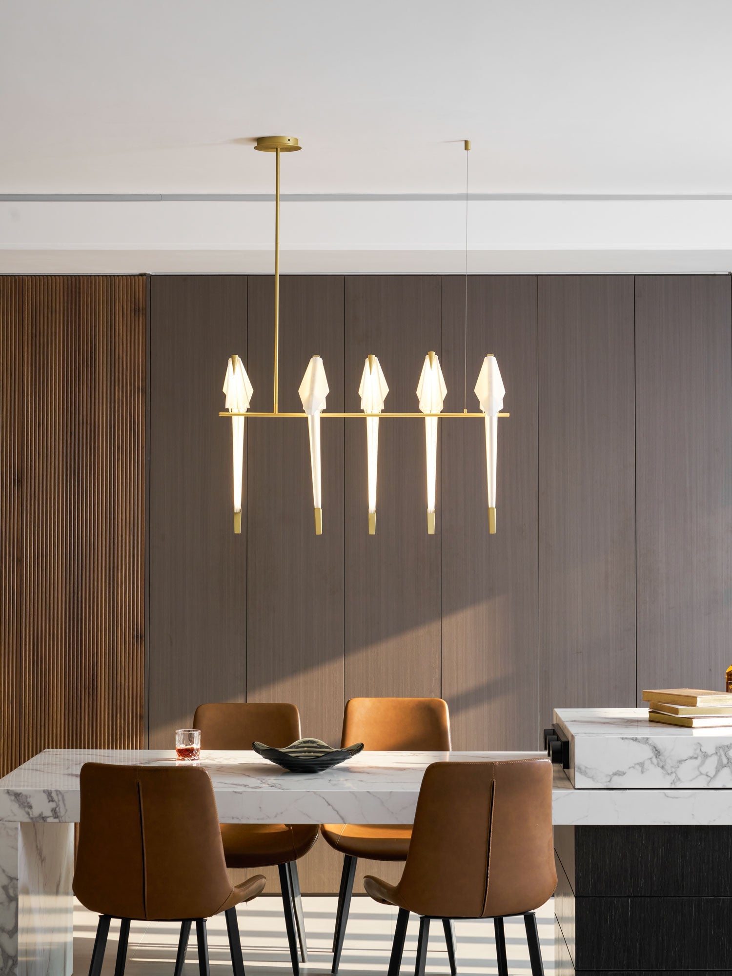 Tehiron Linear Chandelier