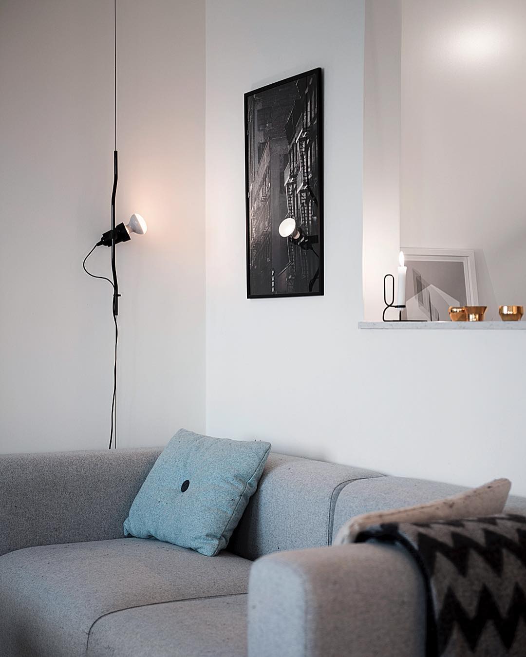Pabel Floor to Ceiling Light