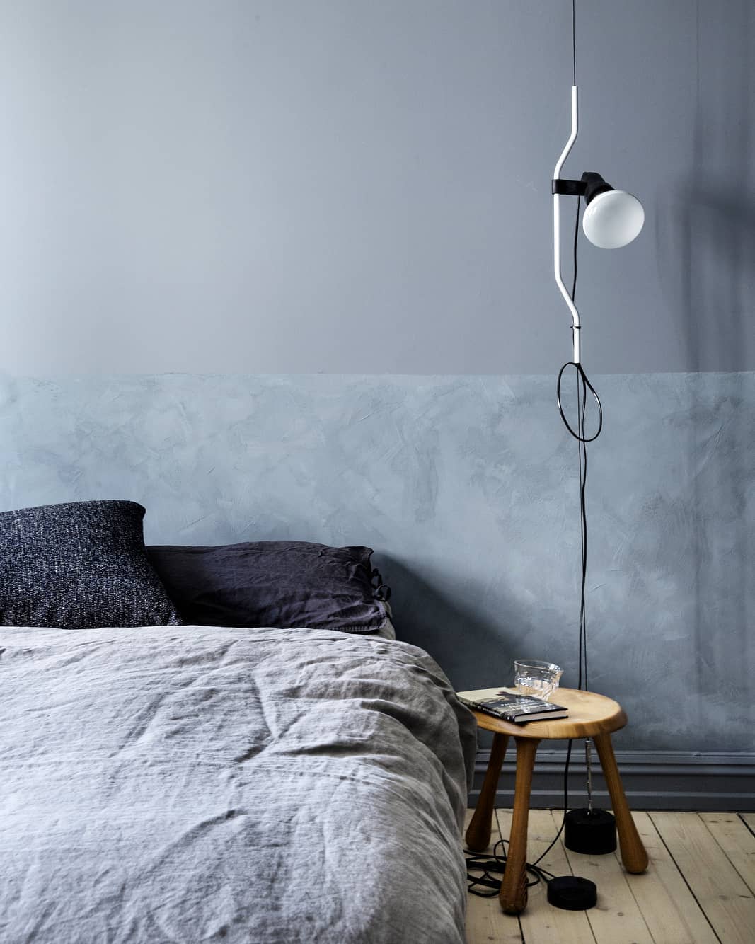 Pabel Floor to Ceiling Light