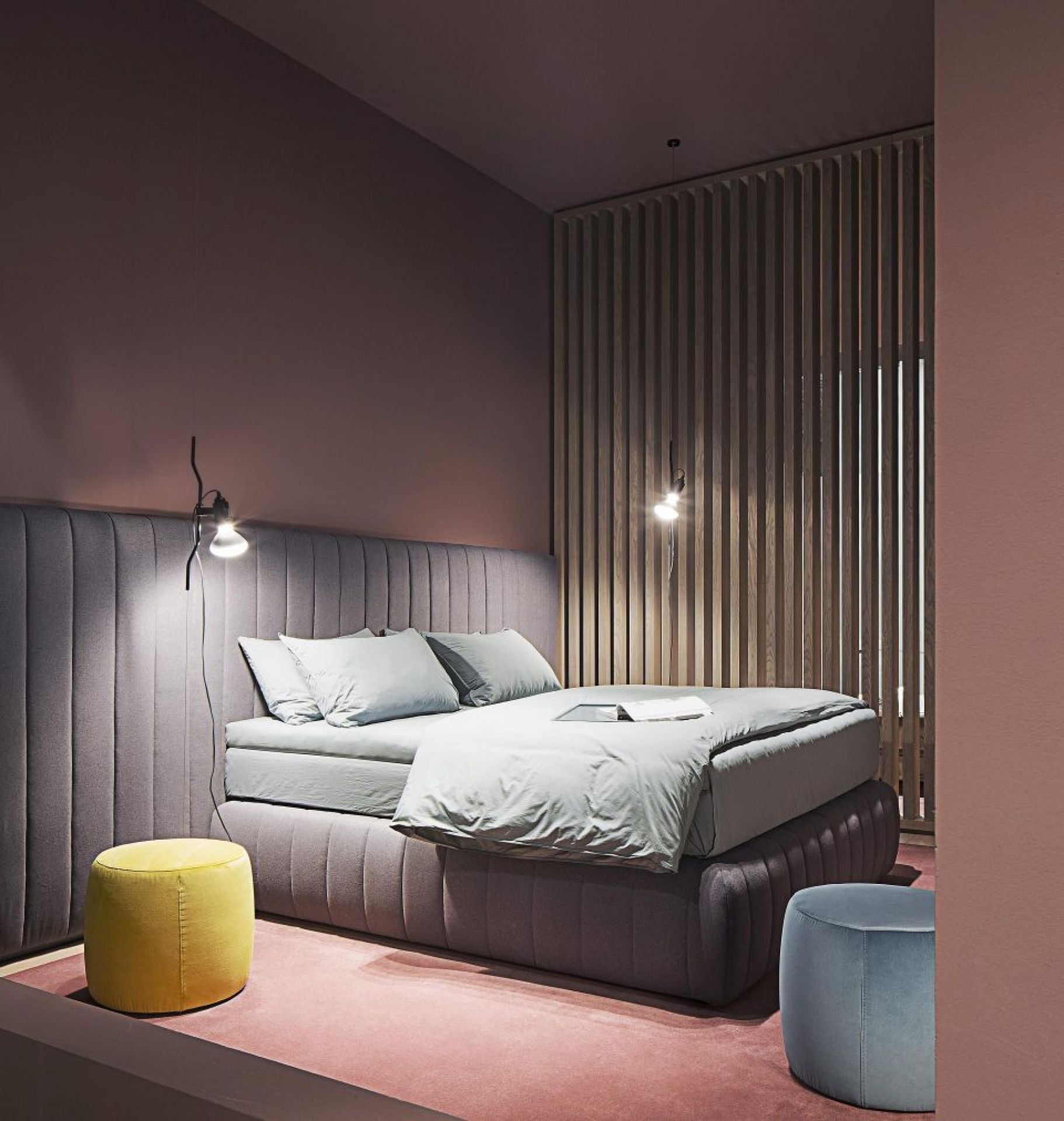 Pabel Floor to Ceiling Light