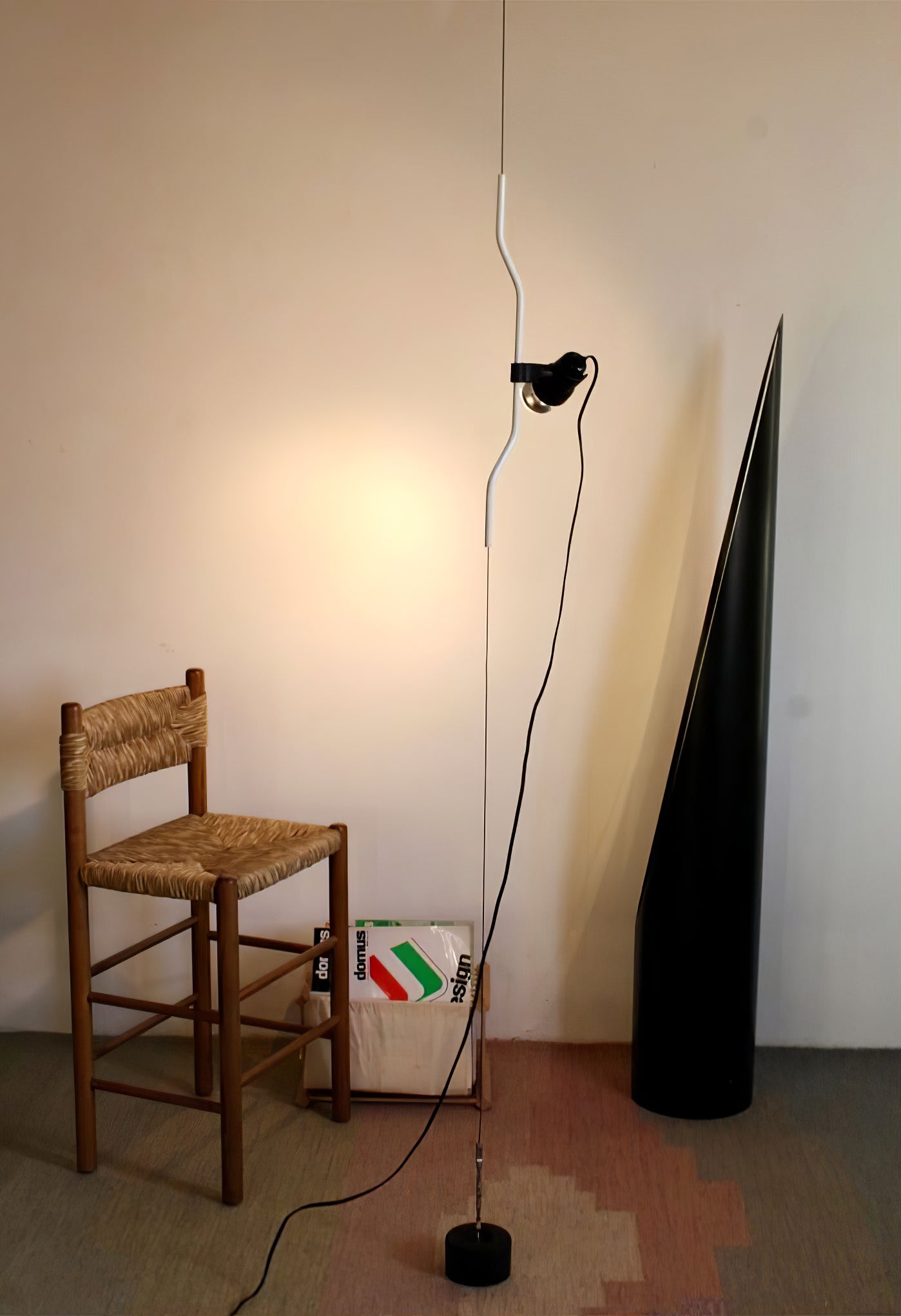 Pabel Floor to Ceiling Light