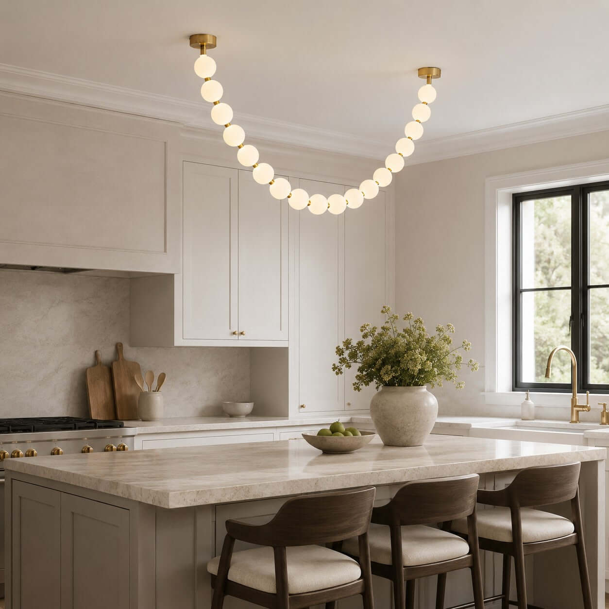 Baerain Globe Chandelier