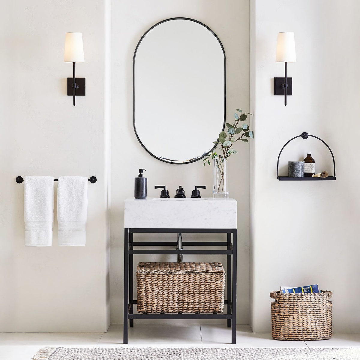 Apau Transitional Wall Light