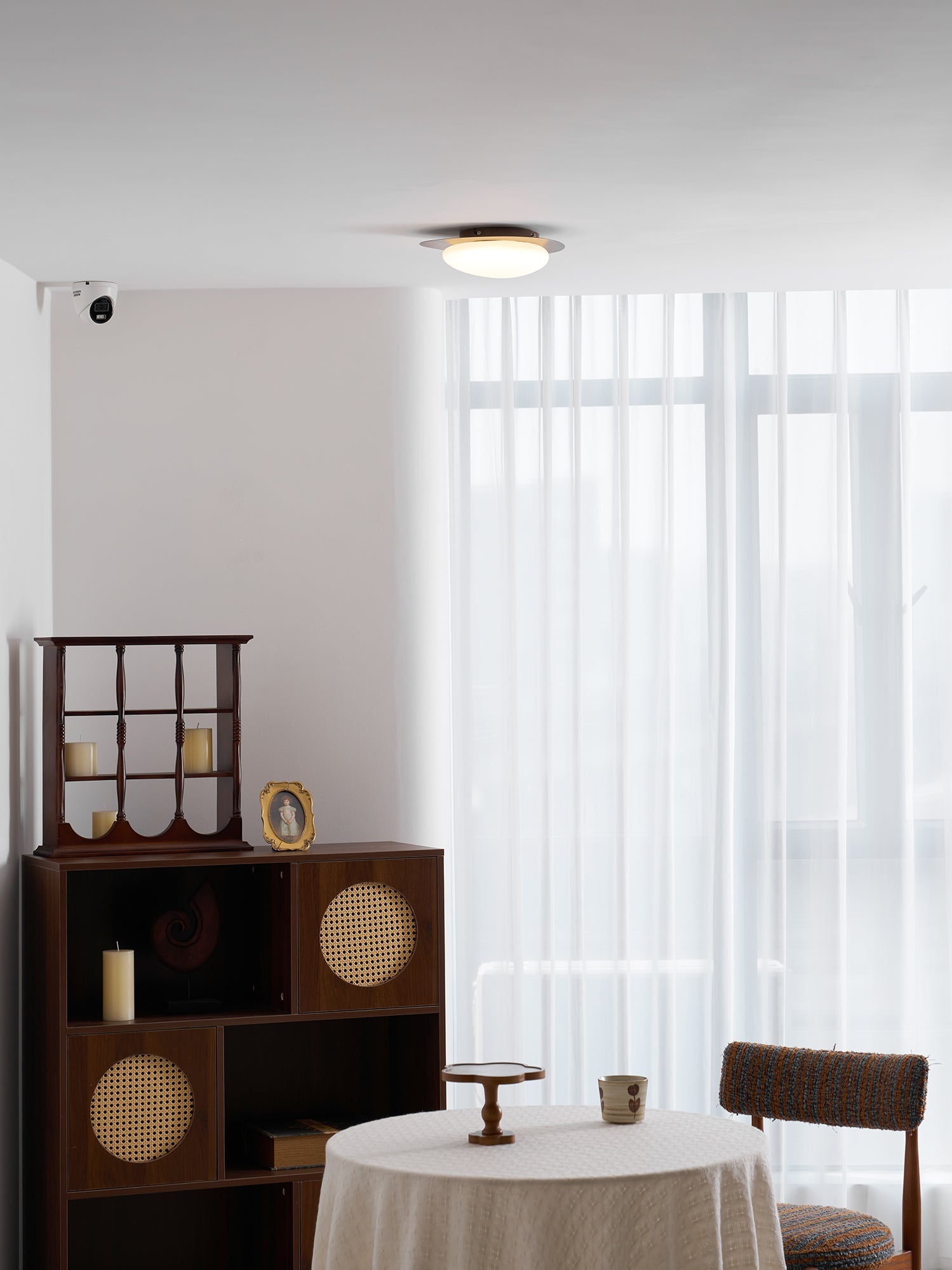 Alerlia Pebble Ceiling Light