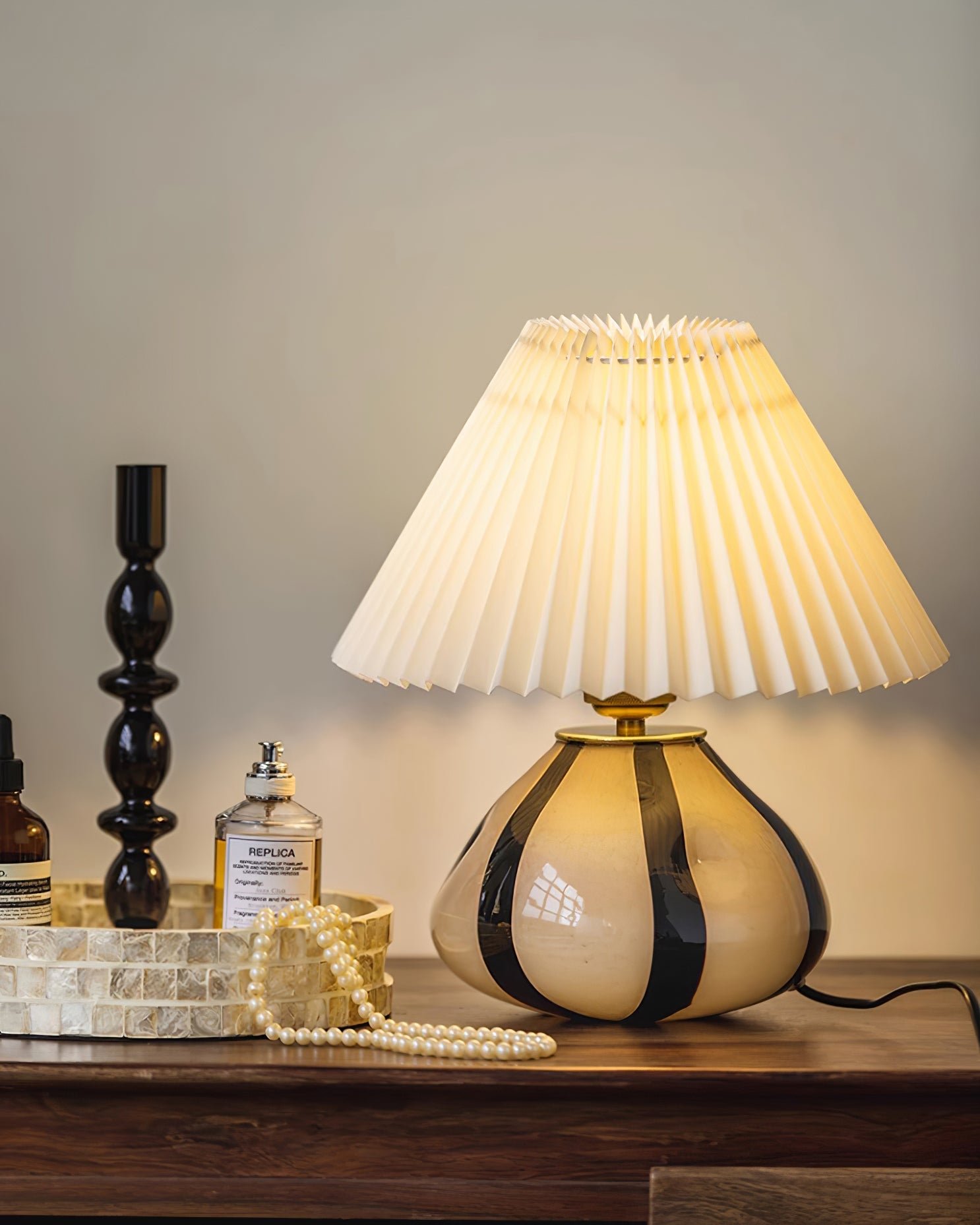 Rolenta Pleated Table Lamp