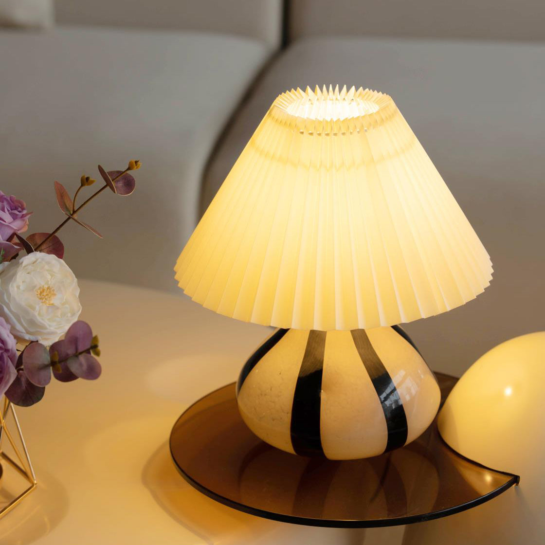 Rolenta Pleated Table Lamp