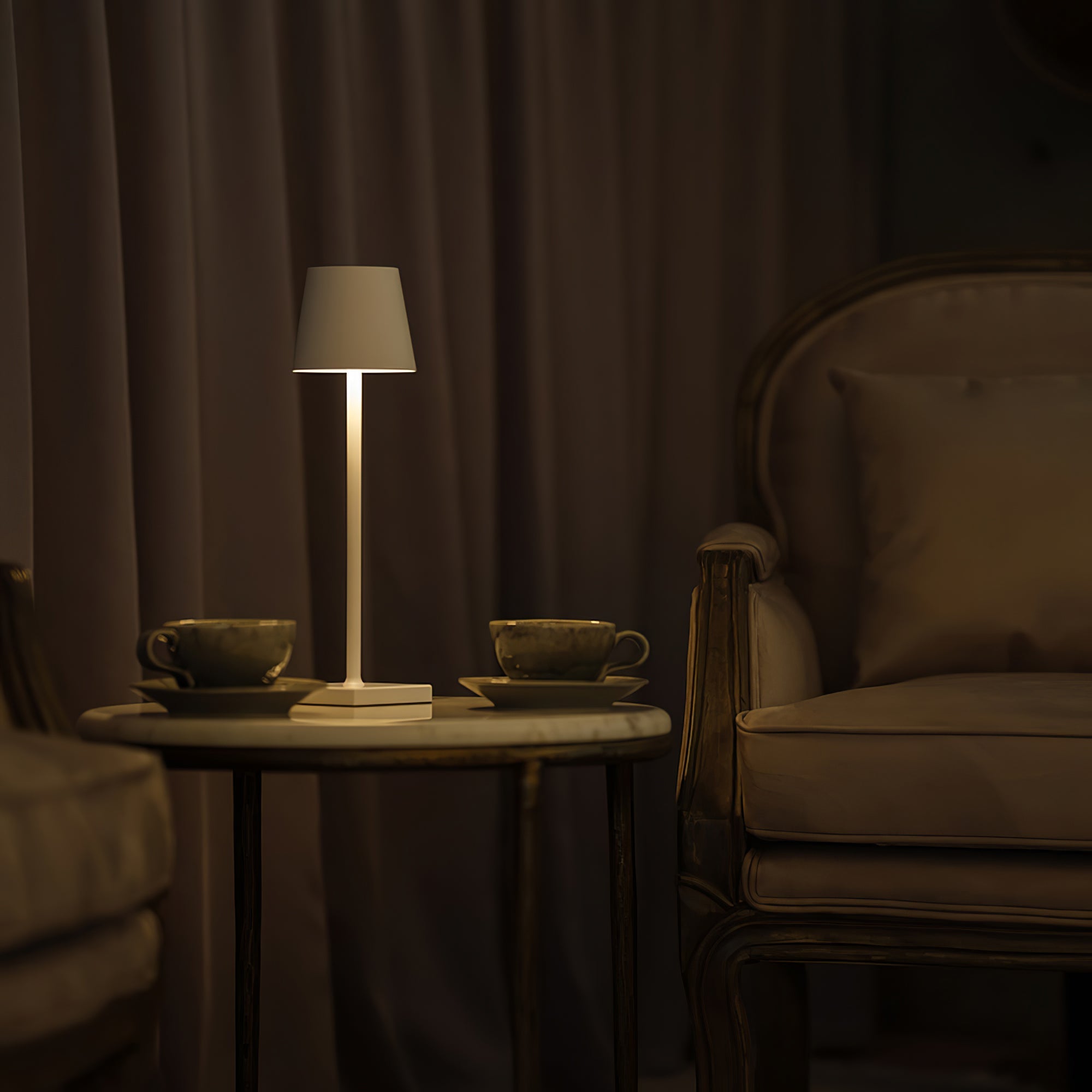 Araraano Portable Table Lamp
