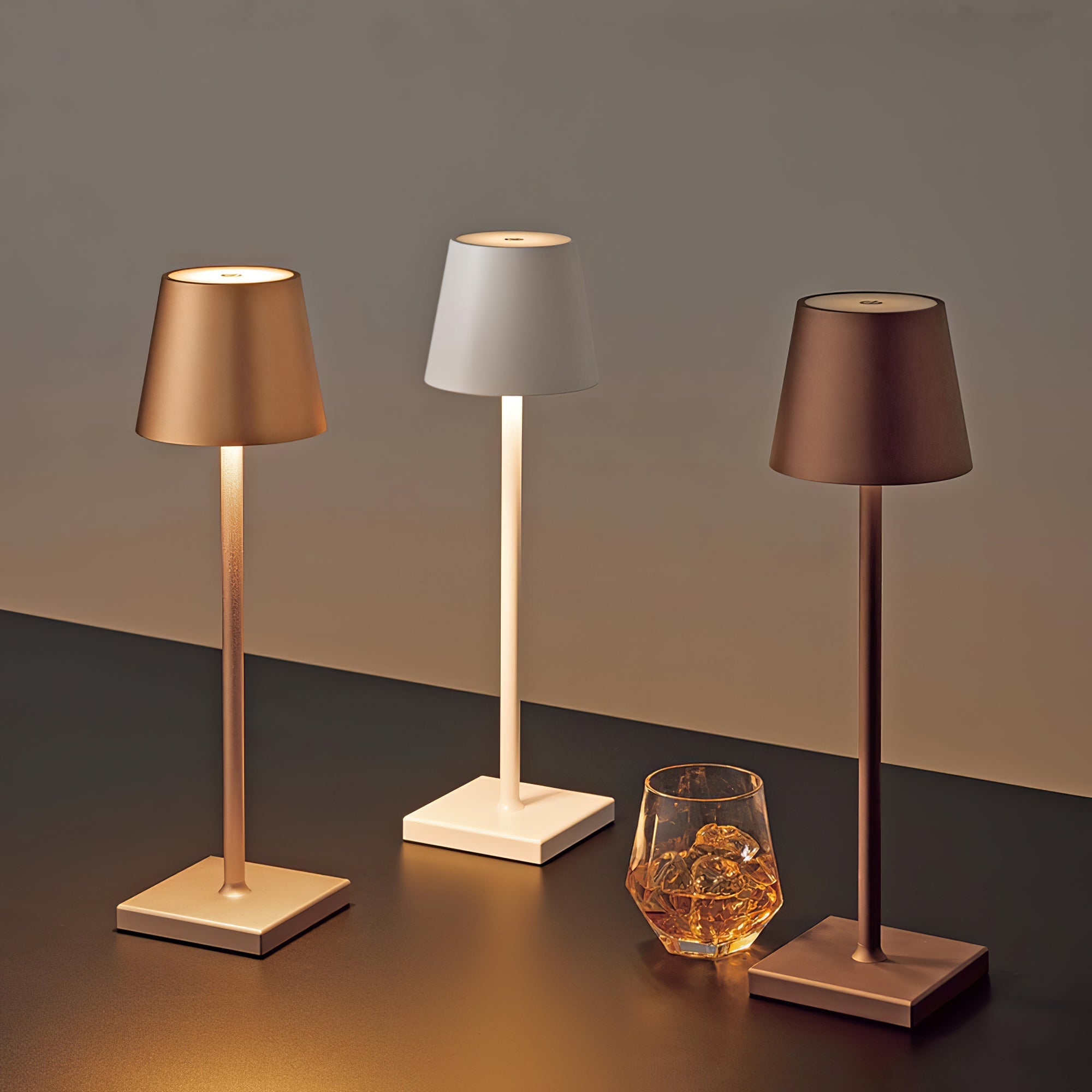 Araraano Portable Table Lamp
