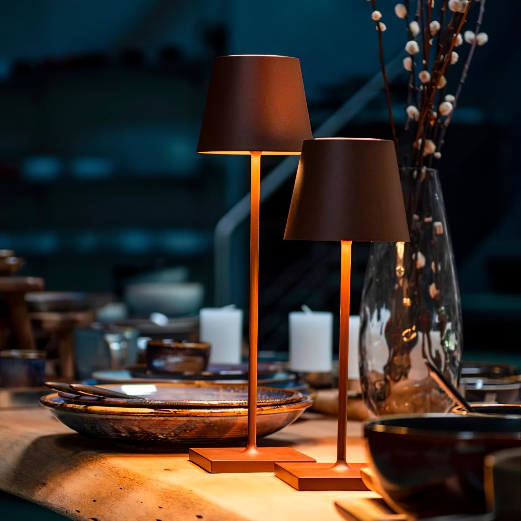 Araraano Portable Table Lamp