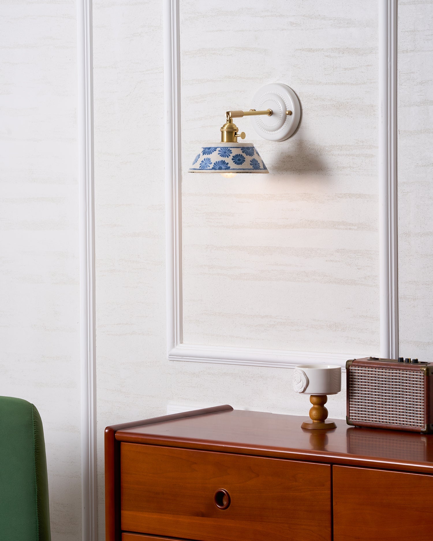 Lemson Wall Light
