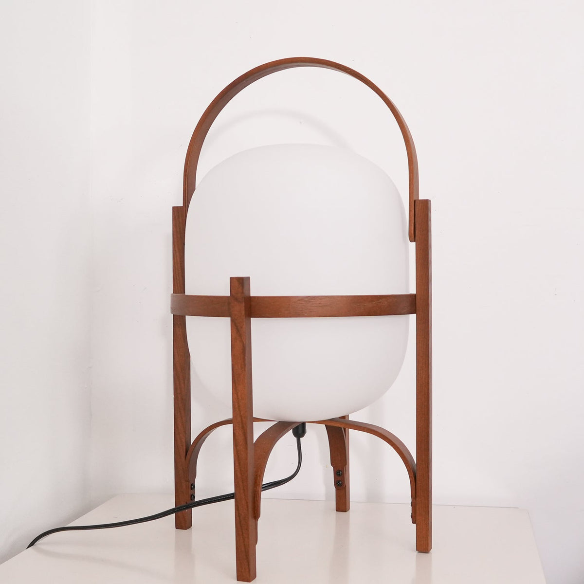 Itovelon Lantern Table Lamp