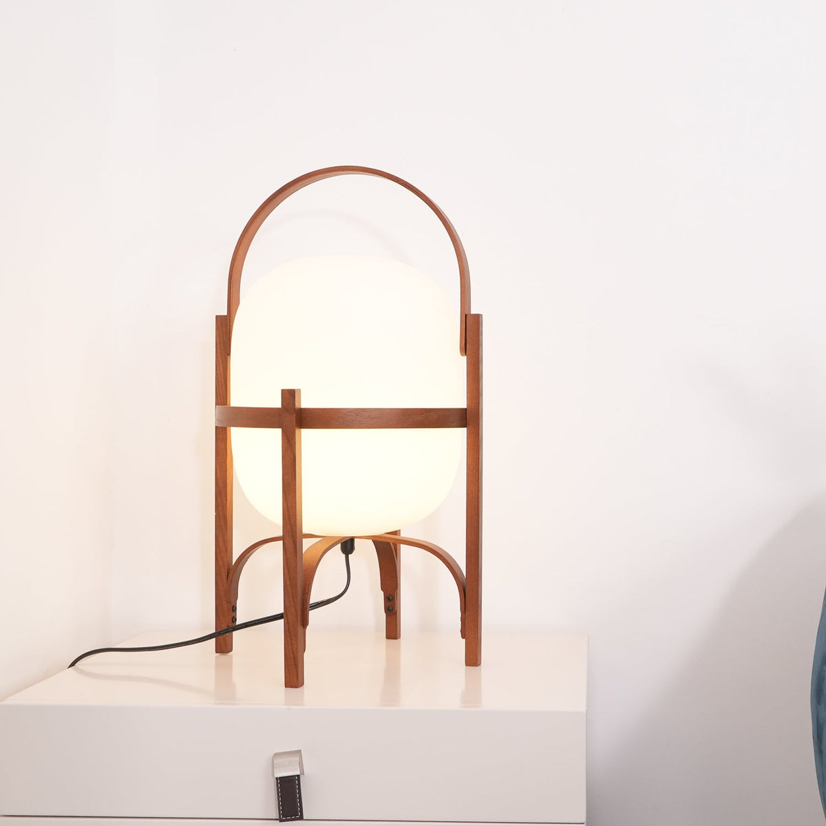 Itovelon Lantern Table Lamp