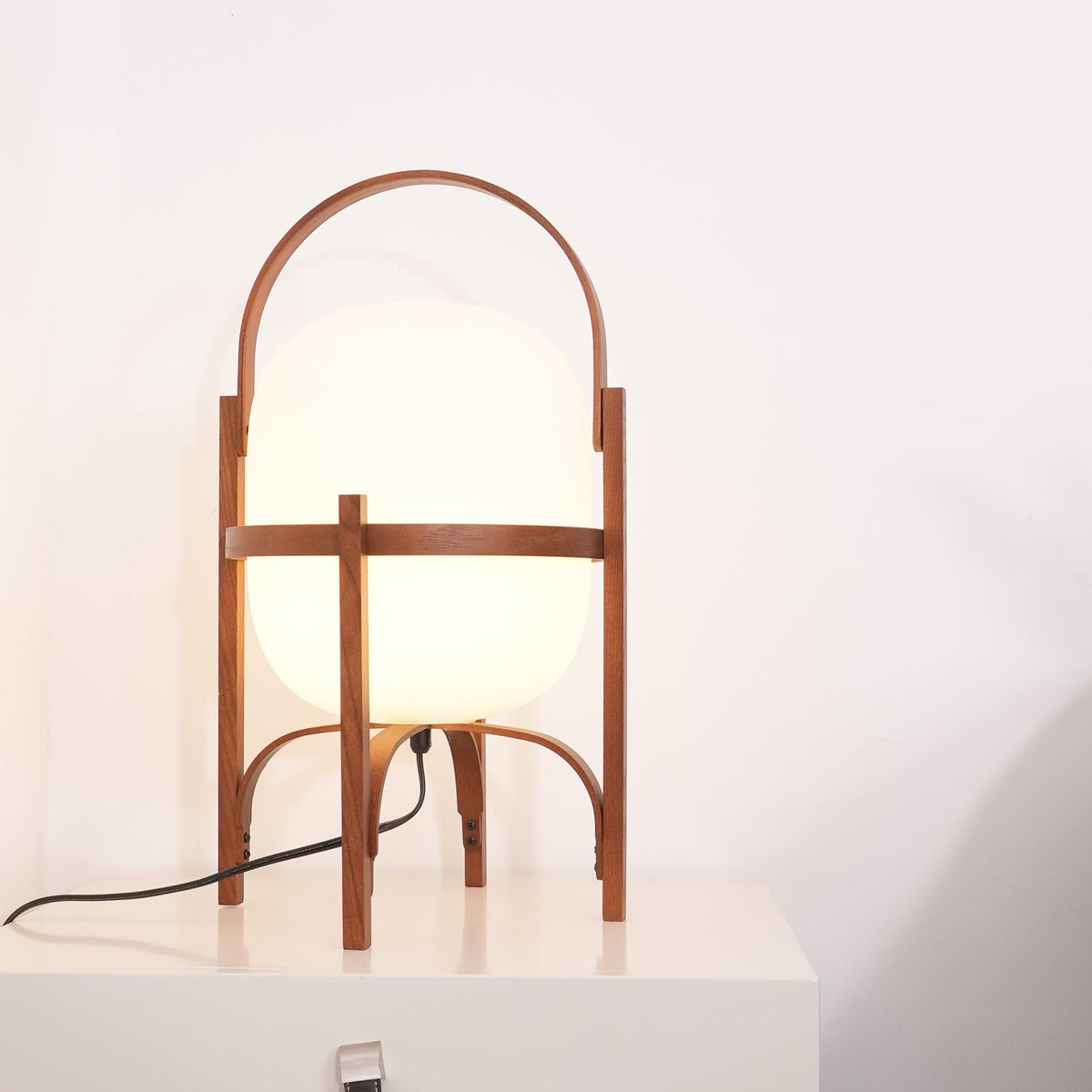 Itovelon Lantern Table Lamp