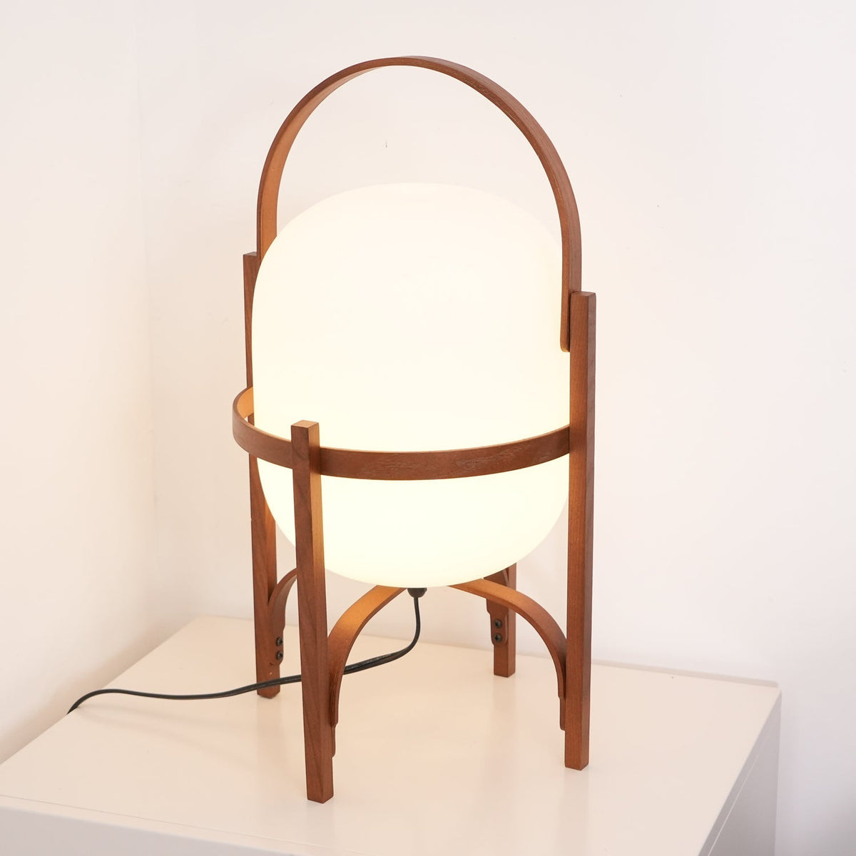 Itovelon Lantern Table Lamp