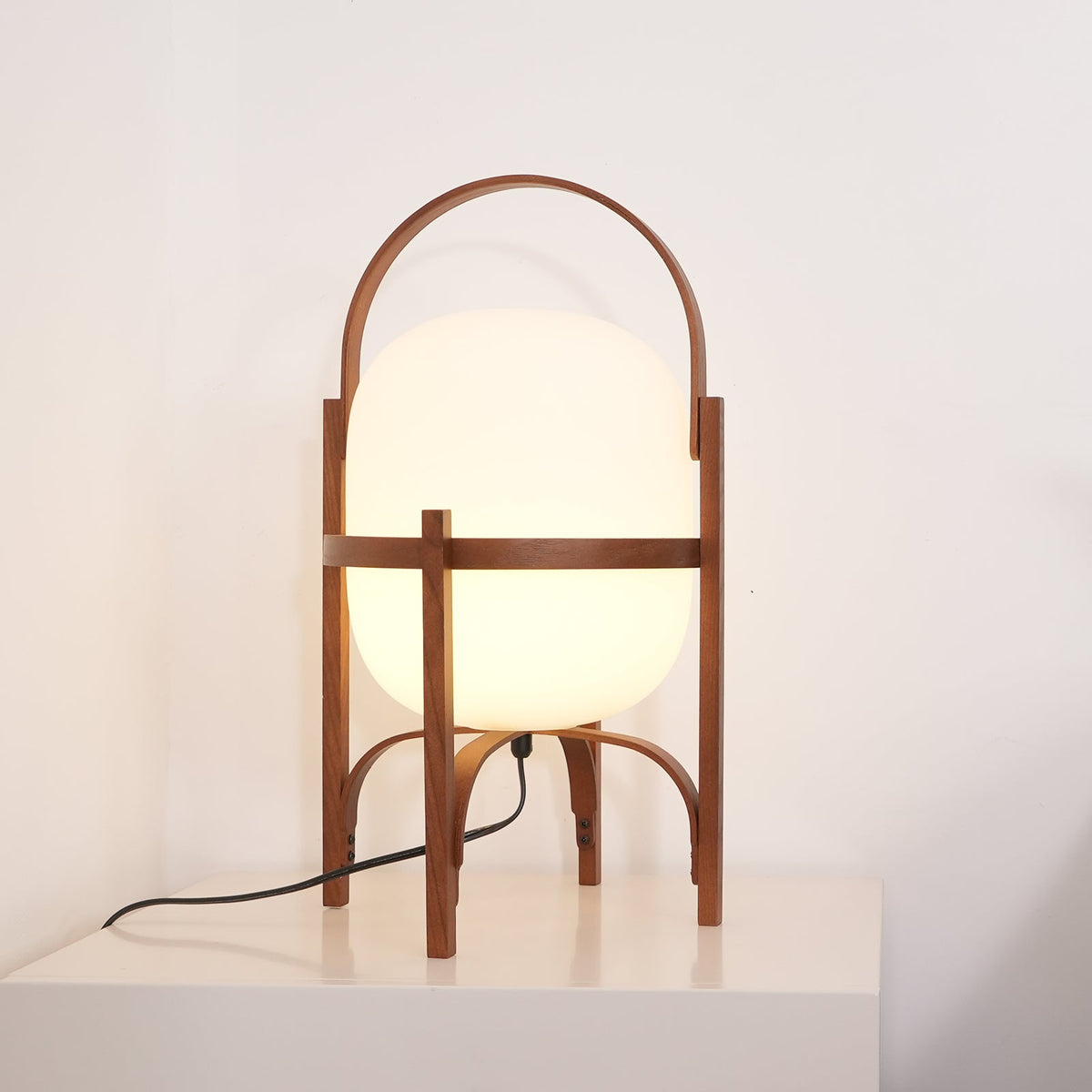 Itovelon Lantern Table Lamp