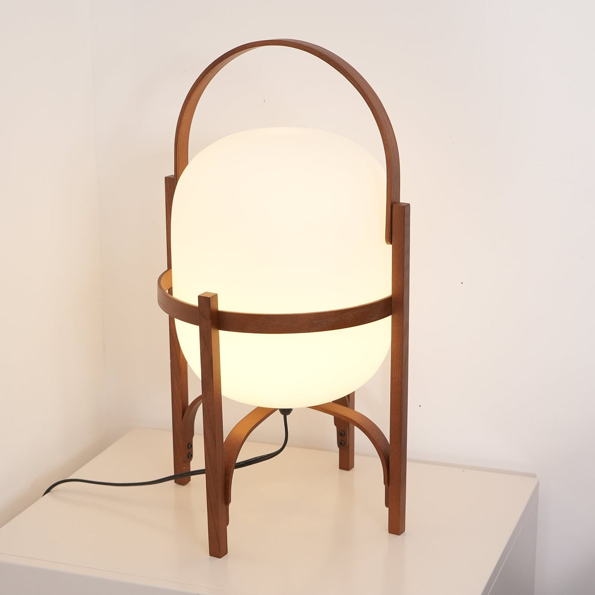 Itovelon Lantern Table Lamp