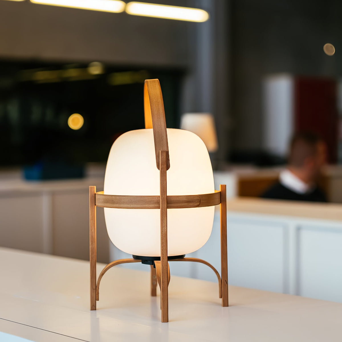 Itovelon Lantern Table Lamp