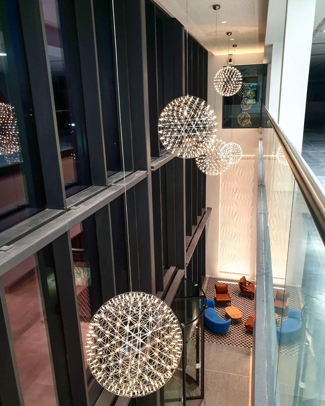 Unia Pendant Light