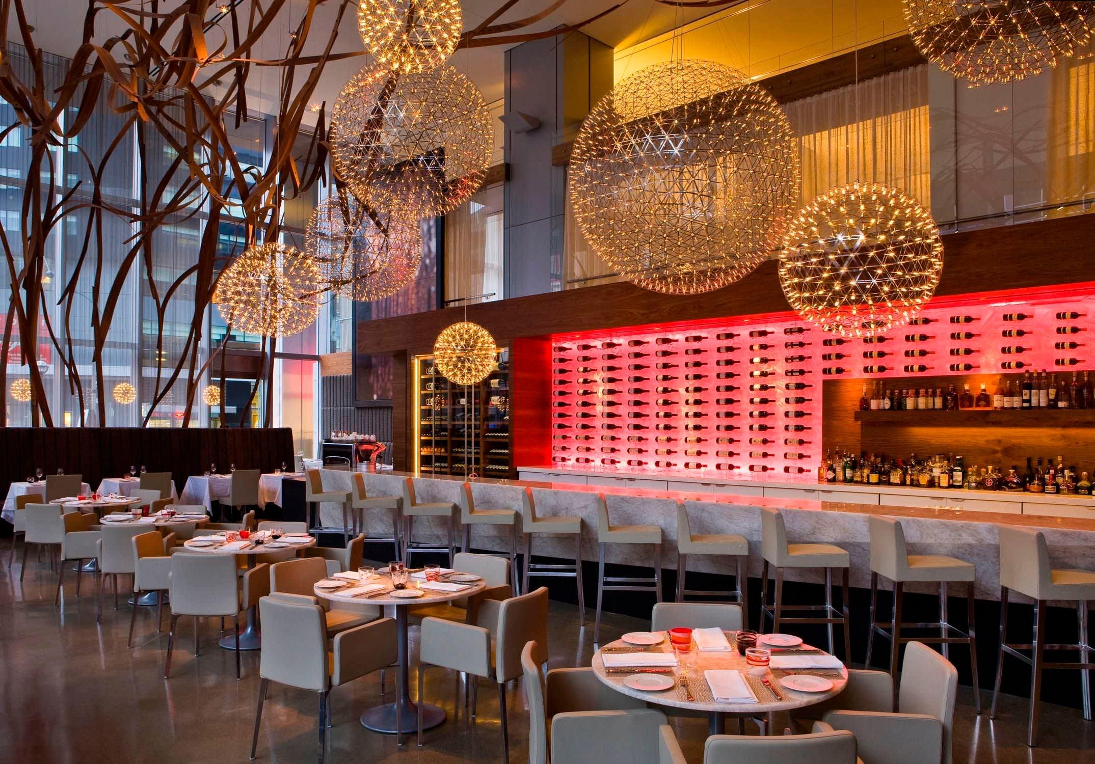 Unia Pendant Light