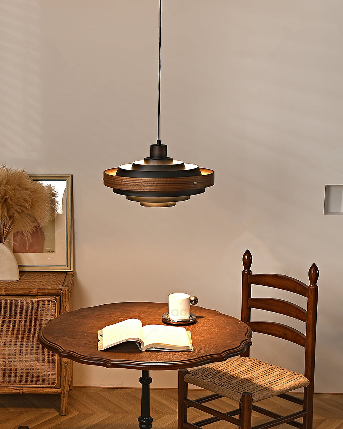 Afano Articulated Pendant Light