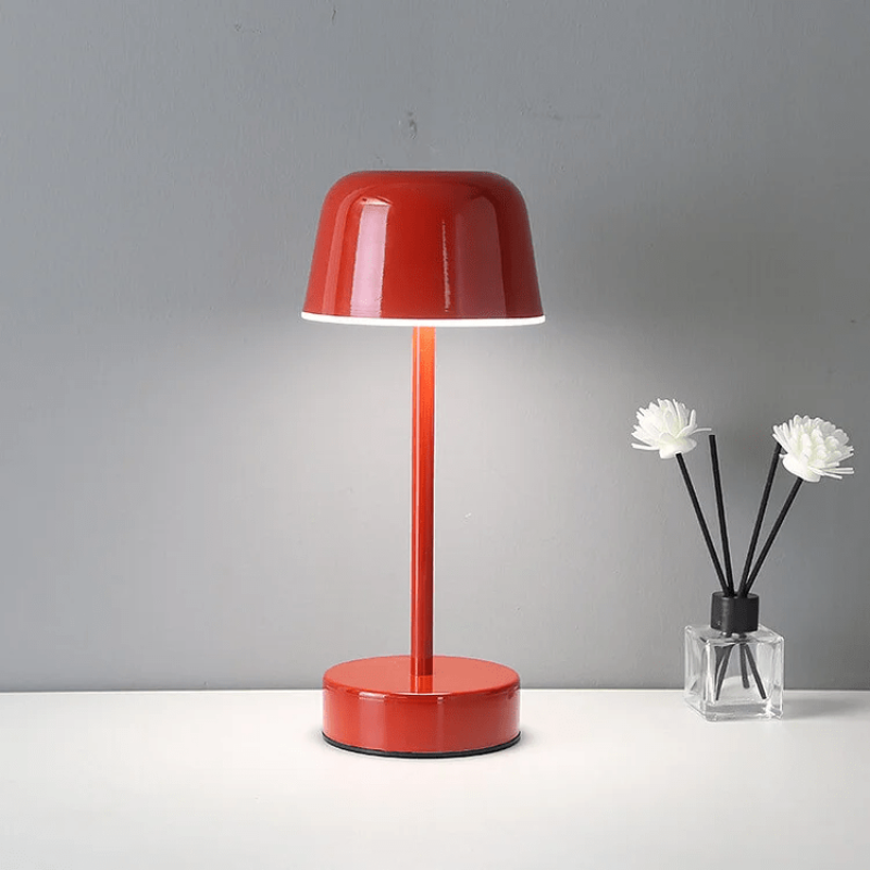 Lutsy Table Lamp