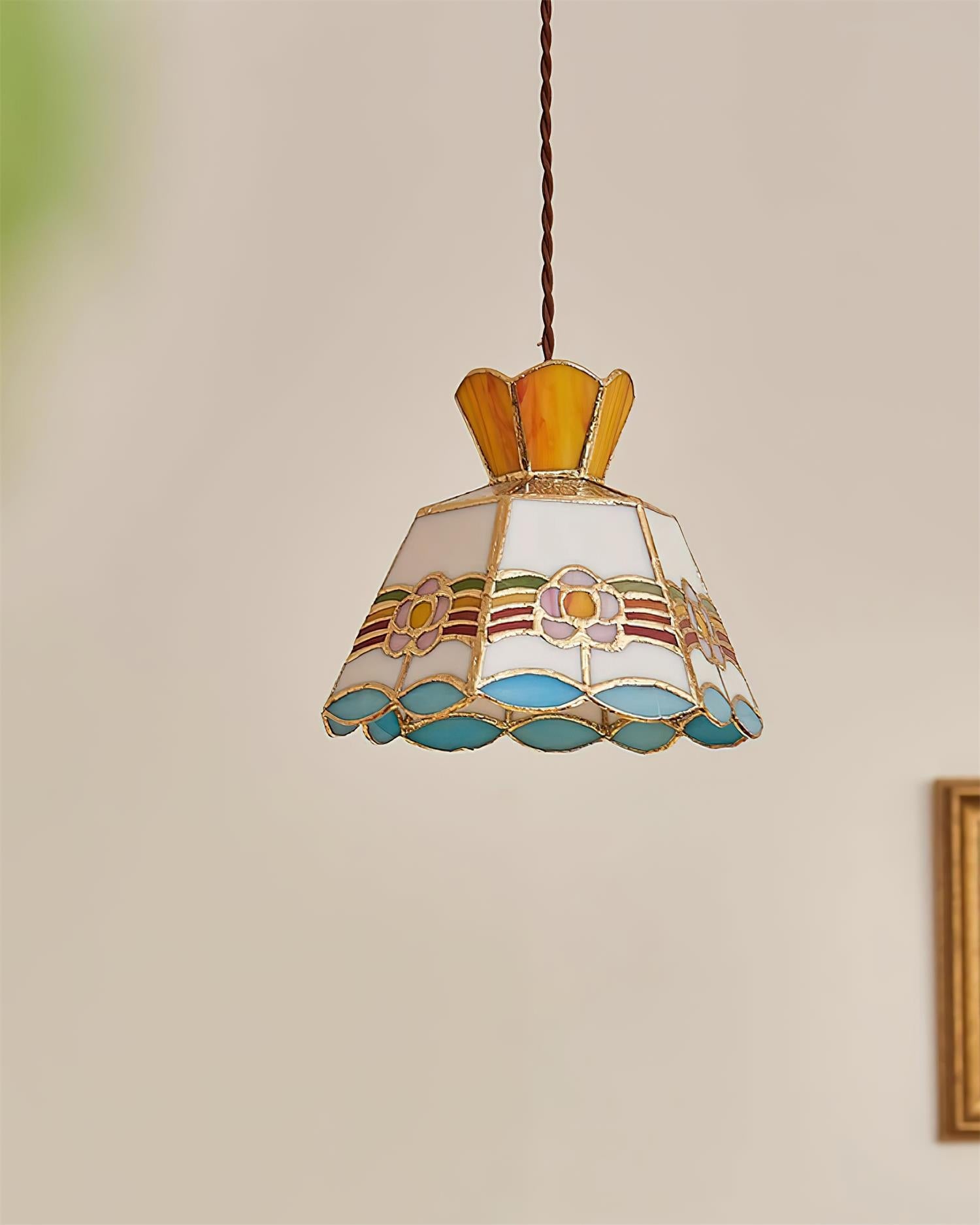Deliressa Tiffany Pendant Light
