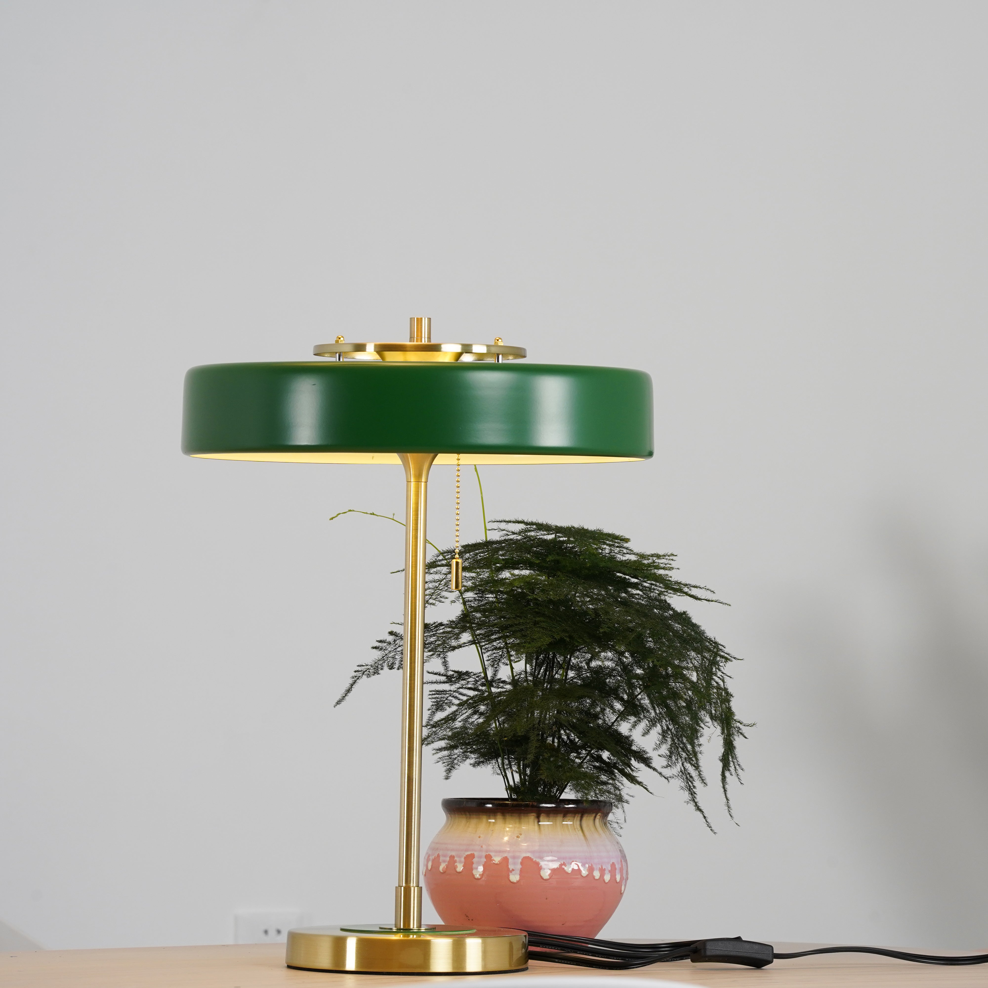 Mepero Modern Table Lamp