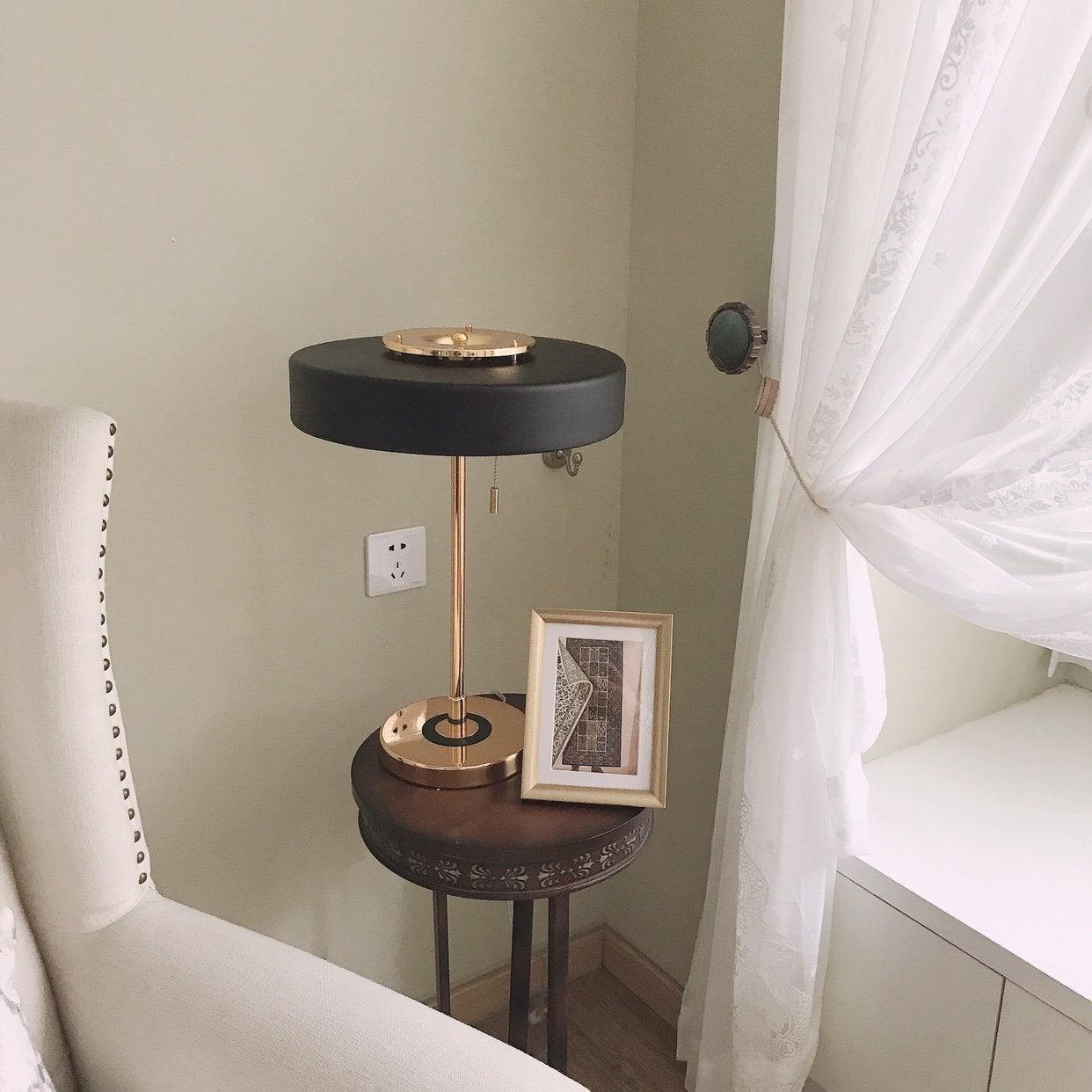 Mepero Modern Table Lamp