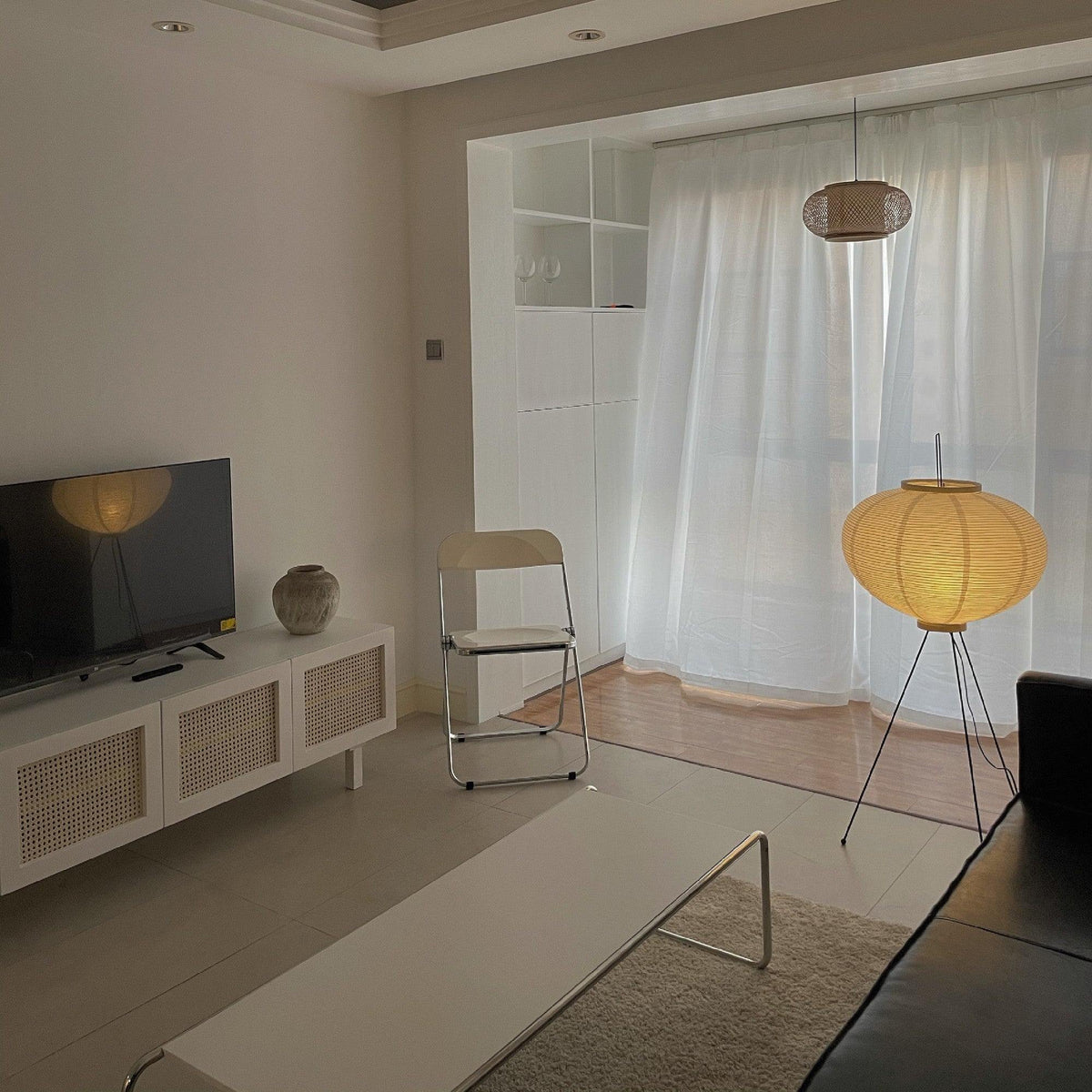 Alellan Sculptural Floor Lamp