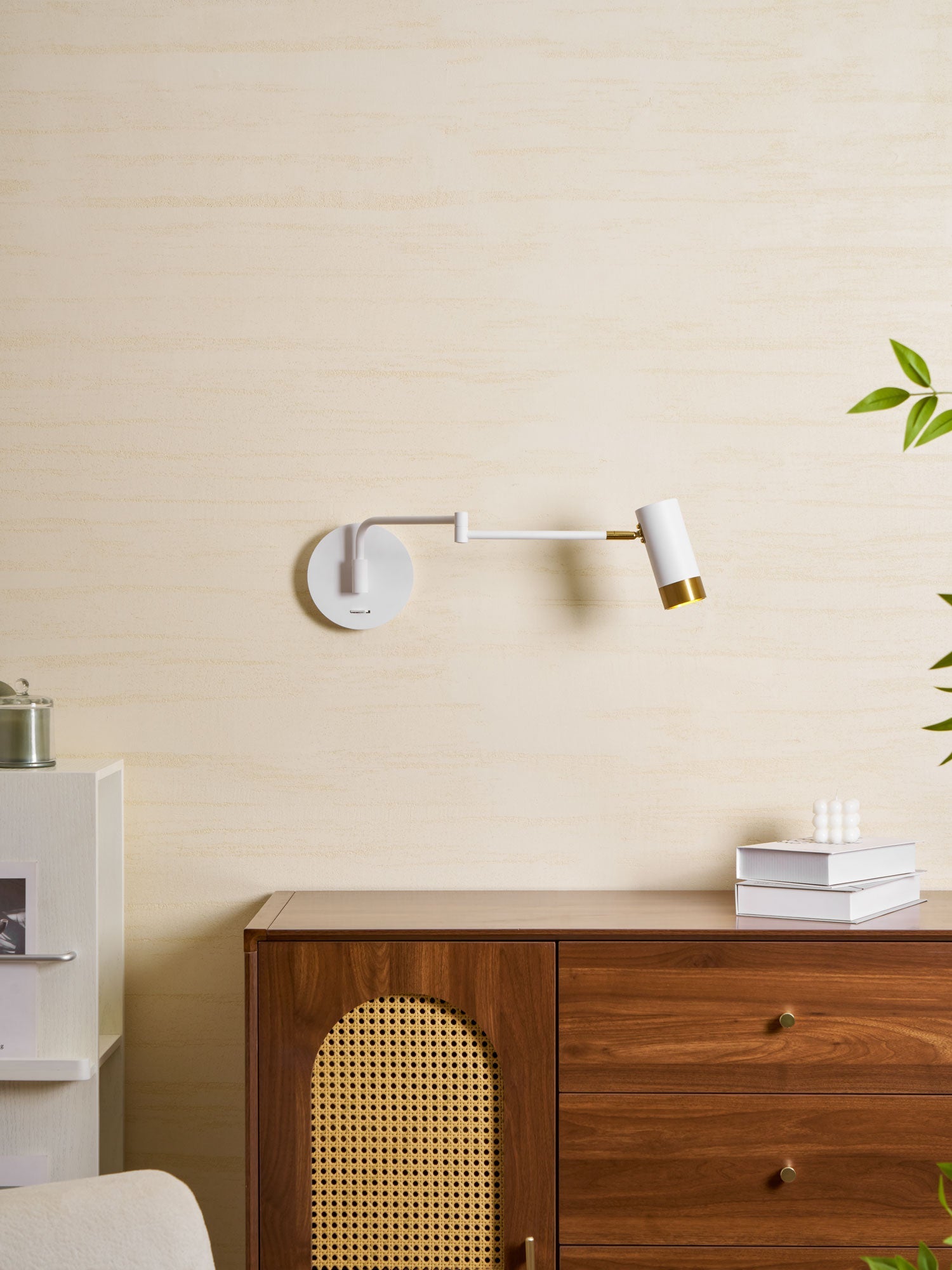 Nodo Wall Light