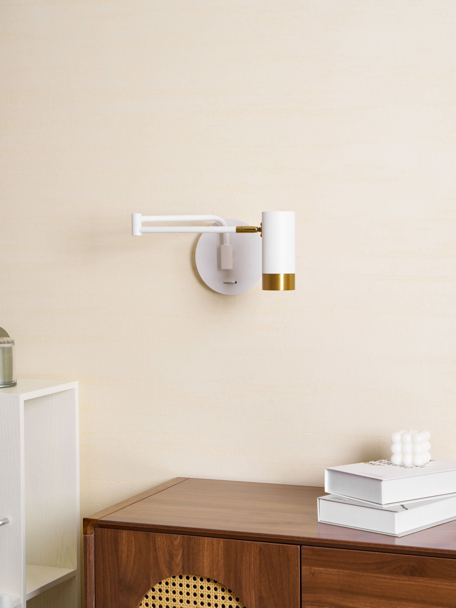 Nodo Wall Light