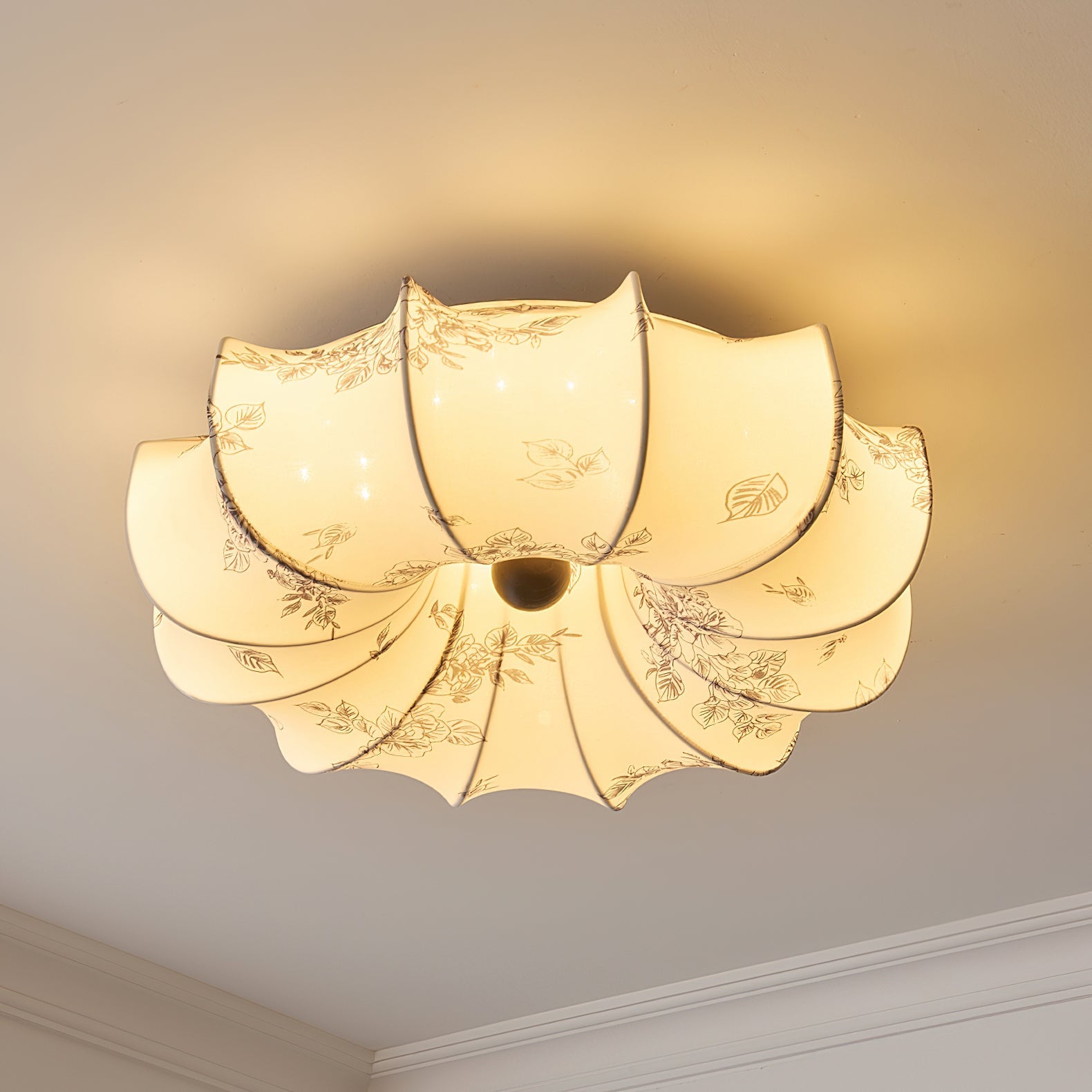 Utuleno Retro Ceiling Light