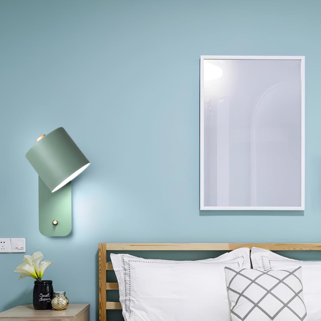 Manzo Wall Light