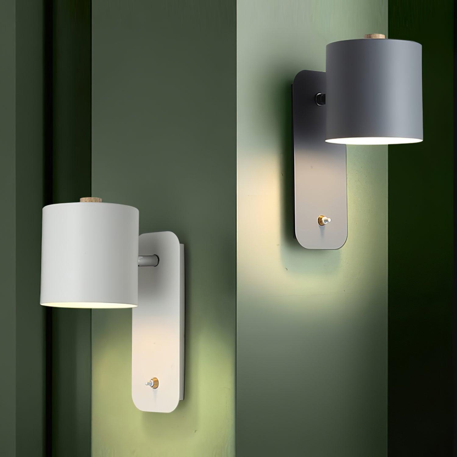 Manzo Wall Light
