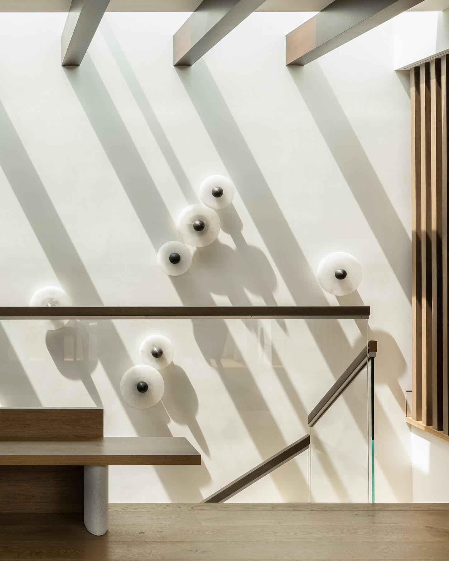 Ararero Round Wall Light