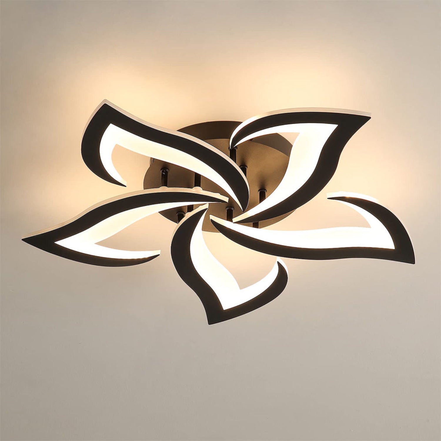 Lomesca Flower Ceiling Light
