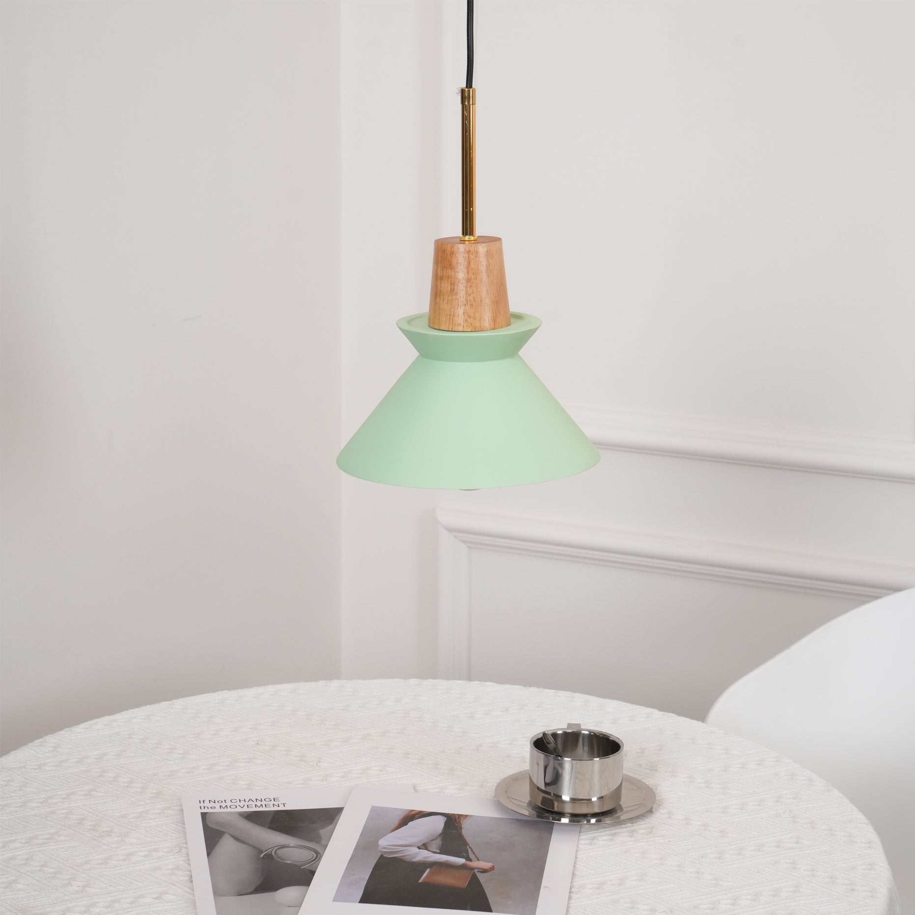 Upao Cone Pendant Light