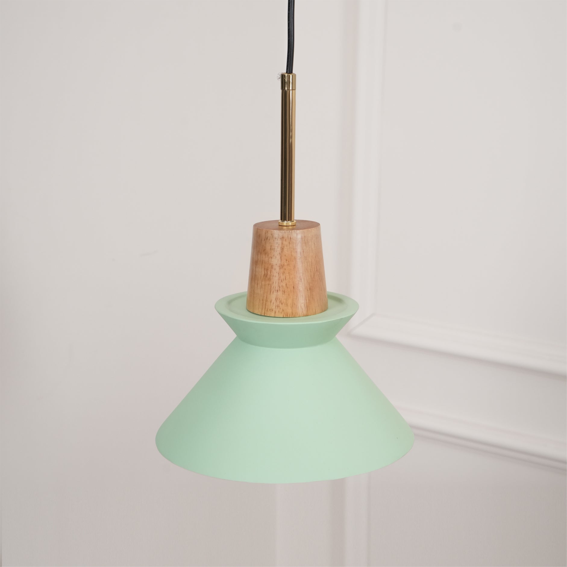 Upao Cone Pendant Light