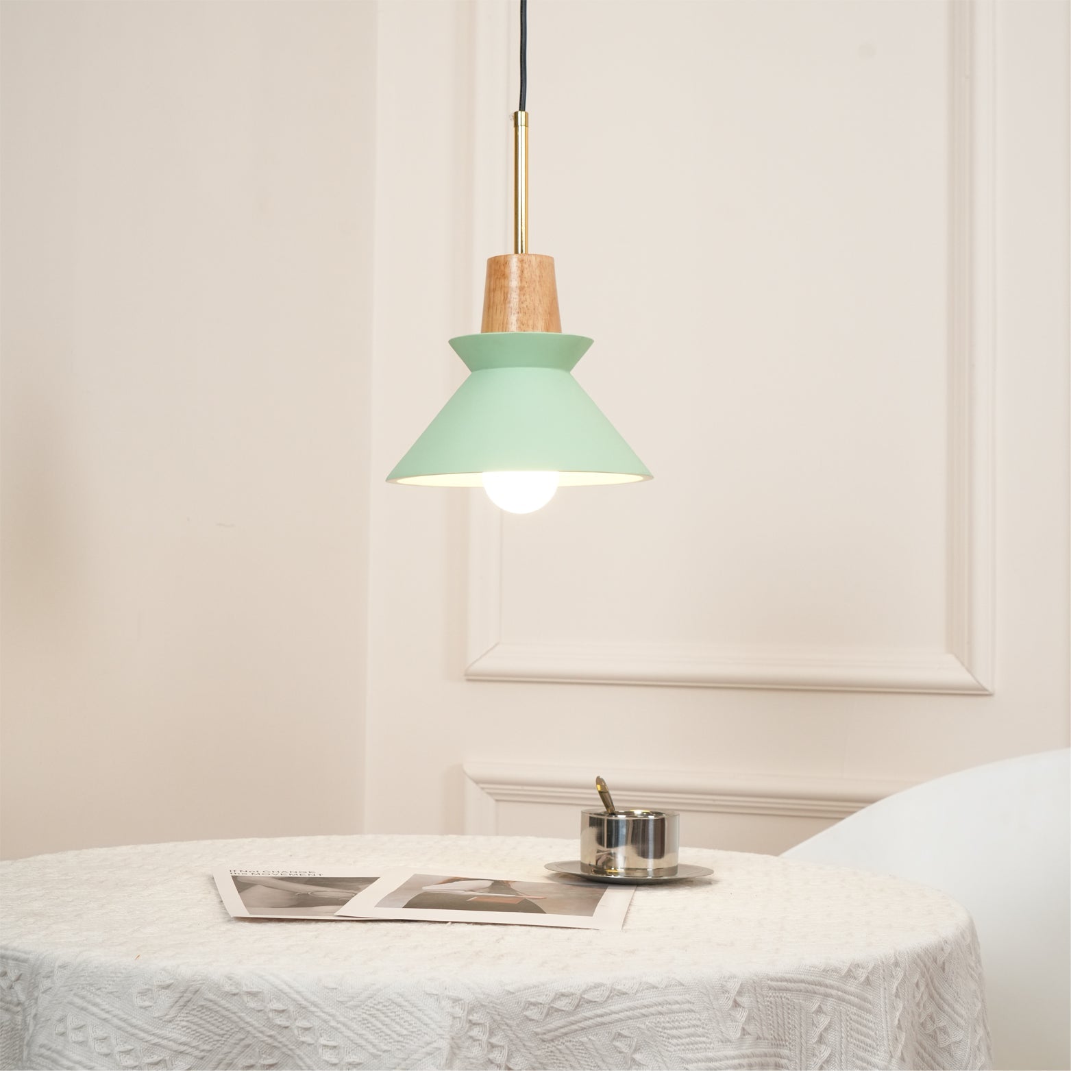 Upao Cone Pendant Light