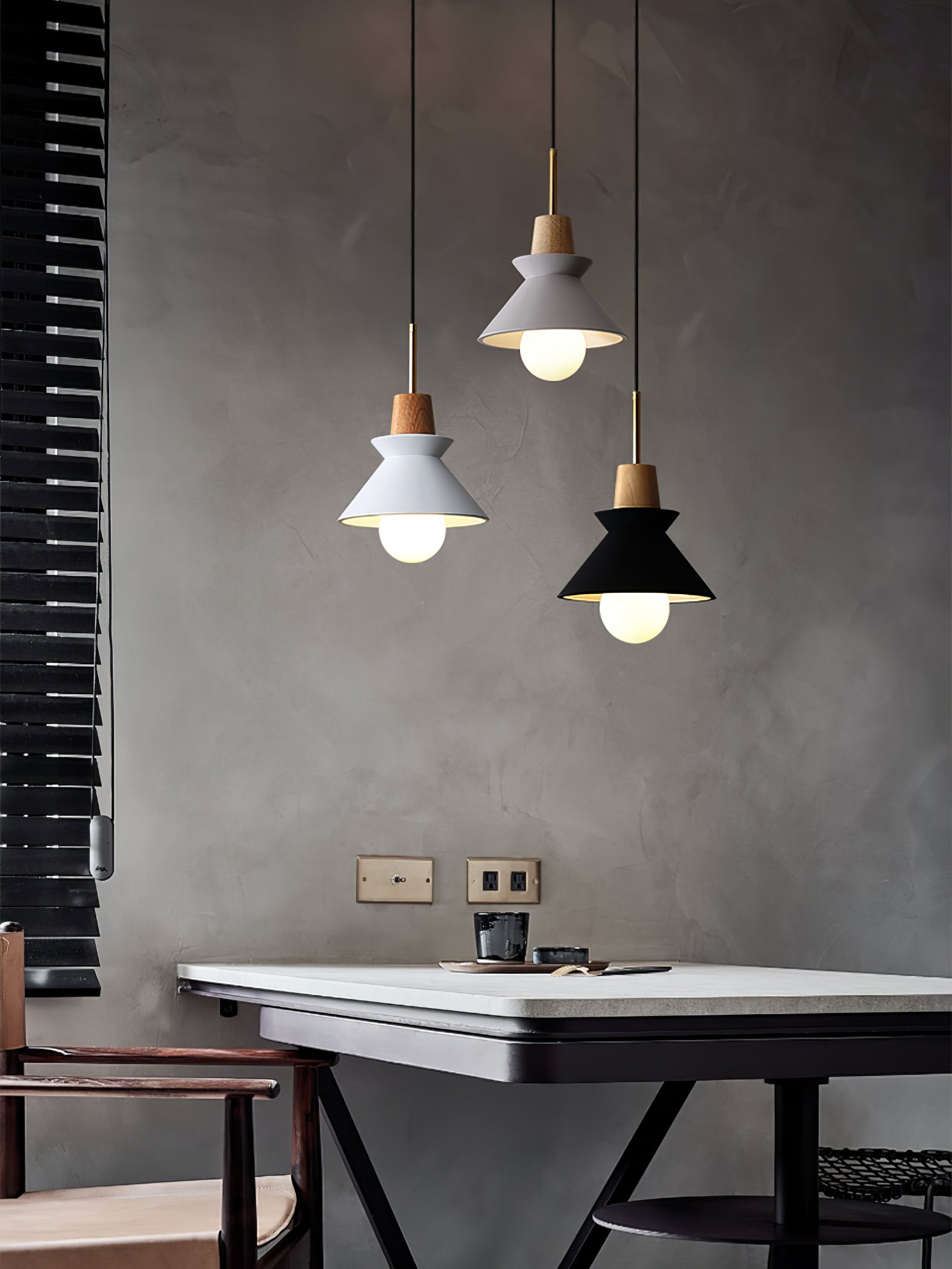 Upao Cone Pendant Light