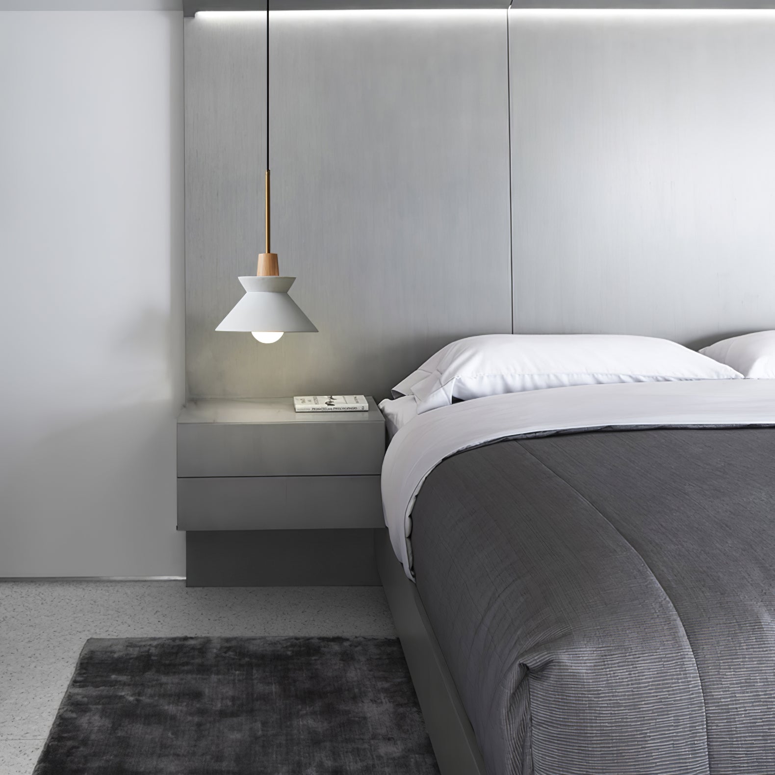 Upao Cone Pendant Light