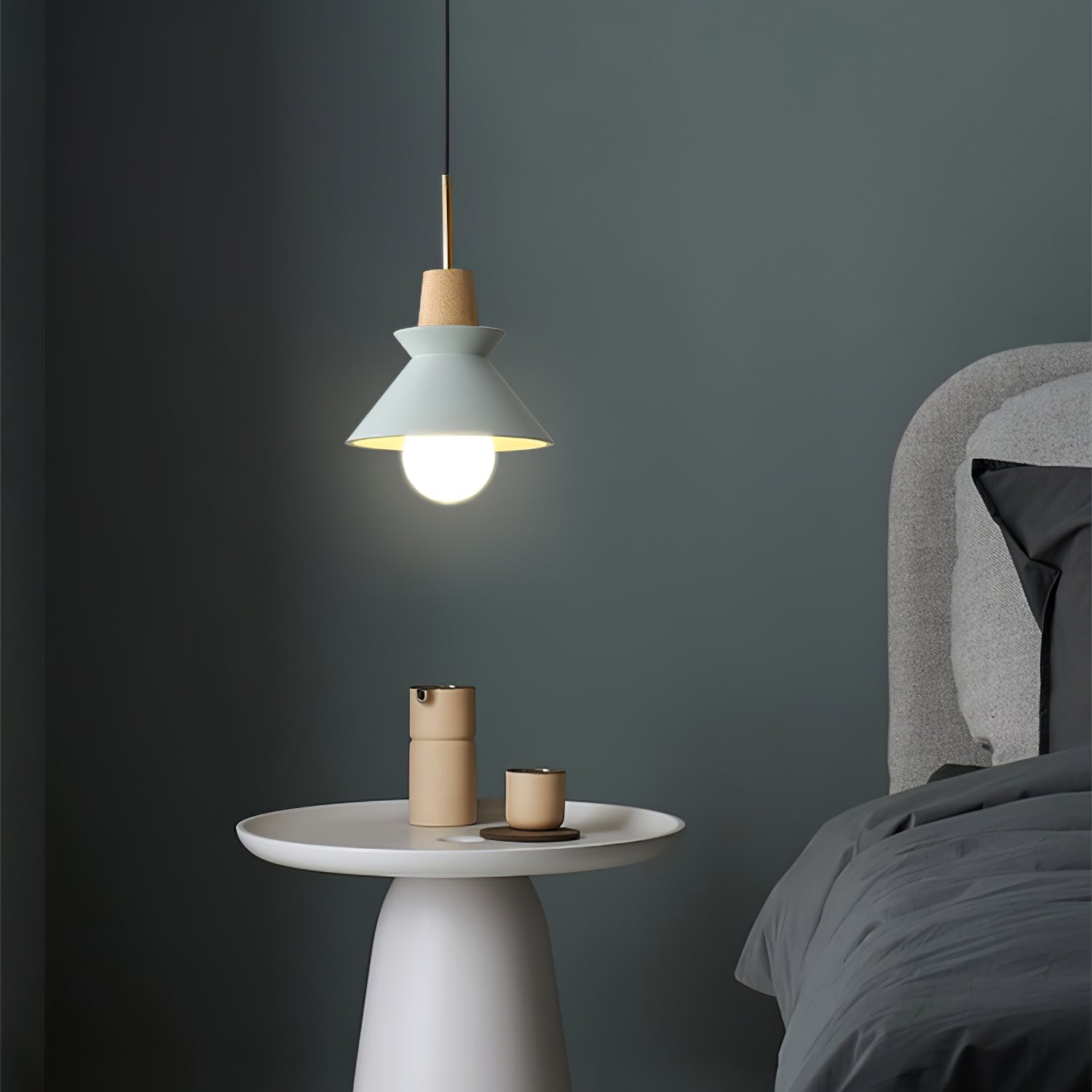 Upao Cone Pendant Light