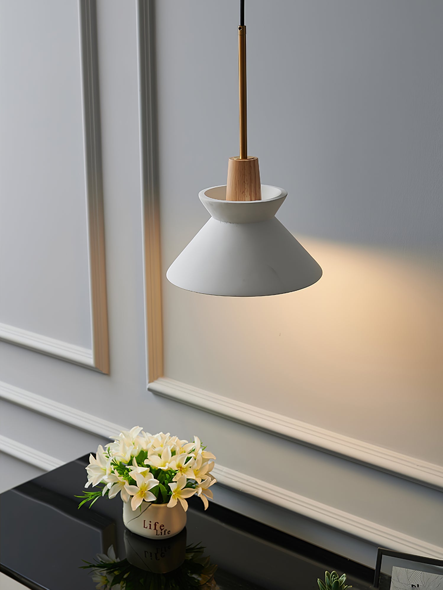 Upao Cone Pendant Light