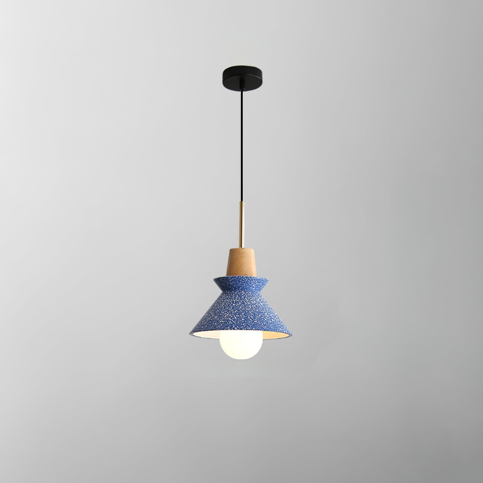 Upao Cone Pendant Light